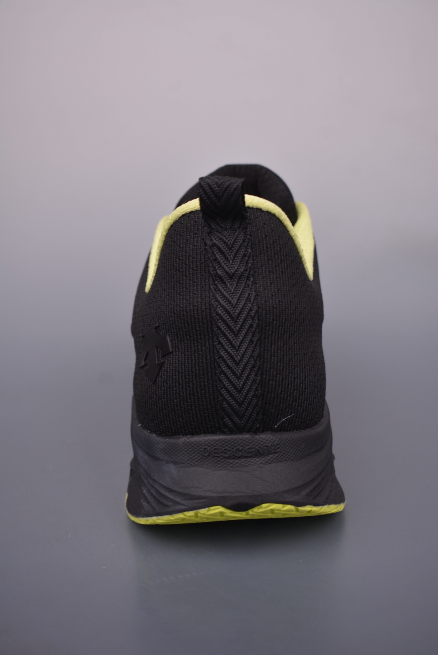 360 DESCENTE迪桑特 DUAITE KNIT广东纯原版本 时尚休闲运动覆盖防水男子越野跑鞋 D3331LSN27