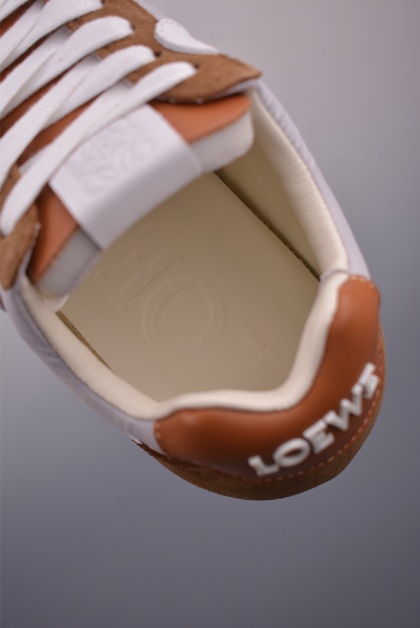 Loewe Ballet Runner Sneakers - Retro Style, Comfortable and Chic 9 i1750545396568 2008 0 8