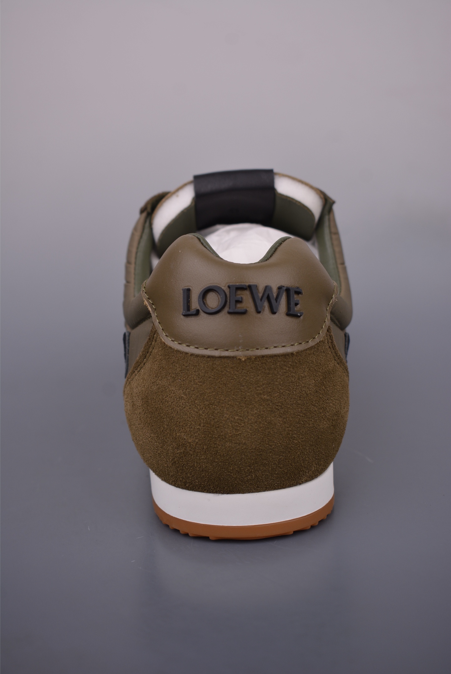 Loewe Ballet Runner Sneakers, Retro Style, Comfortable and Lightweight Shoes 4 i1750545424092 5992 0 3