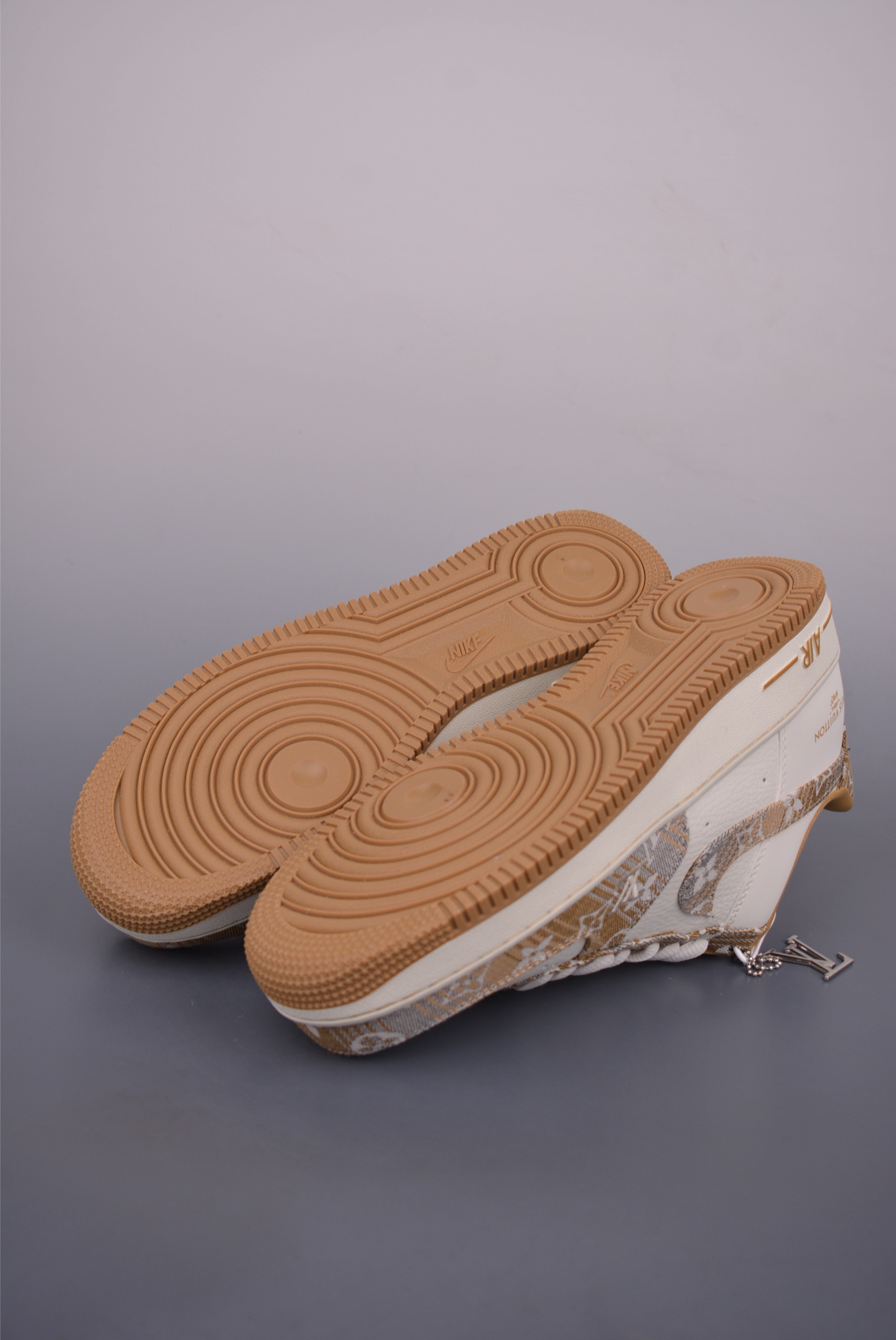 260 Nike Air Force 1 Low LV联名 SC9207-542-Chinese UA Cheap High Quatity Brand Clothes Bags handbags Sneakers wholesale wholesaler seller from China Factory suppliers Fashion Clothing Shoes best Quality Beautiful Price 260 Nike Air Force 1 Low LV联名 SC9207-542