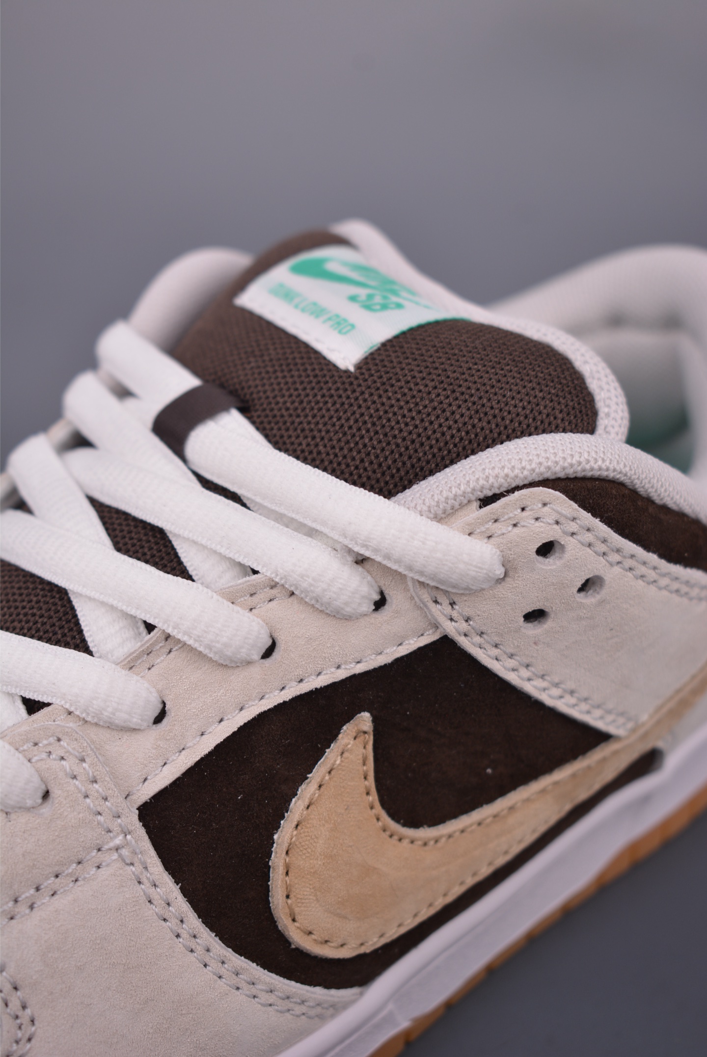 220 Nike SB Dunk Low 冰咖男孩 HF3704-001