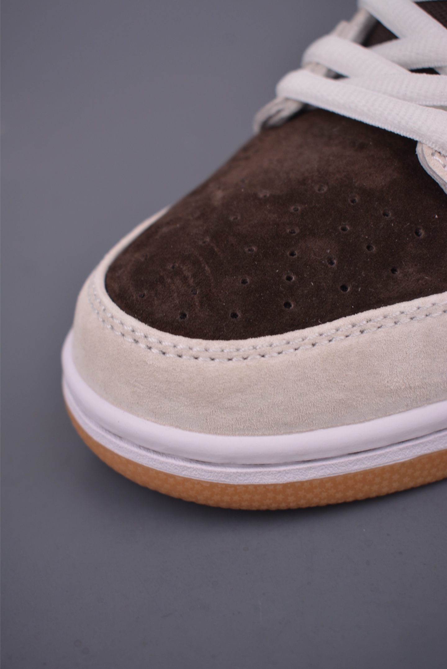 220 Nike SB Dunk Low 冰咖男孩 HF3704-001