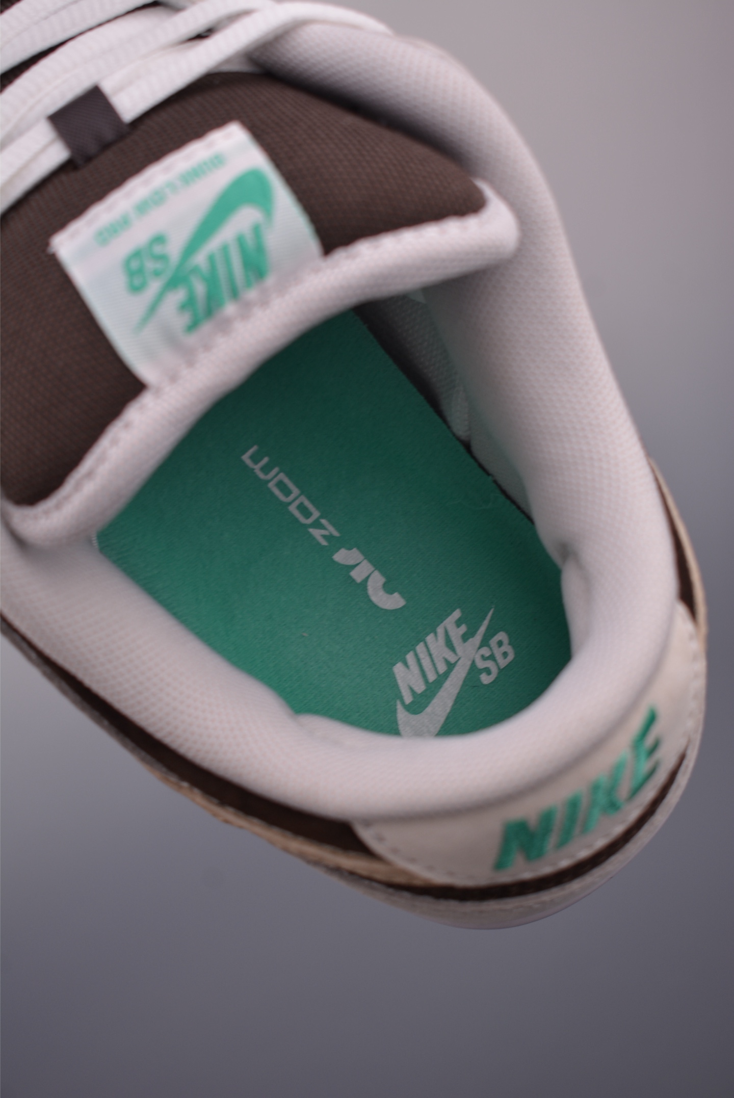 220 Nike SB Dunk Low 冰咖男孩 HF3704-001