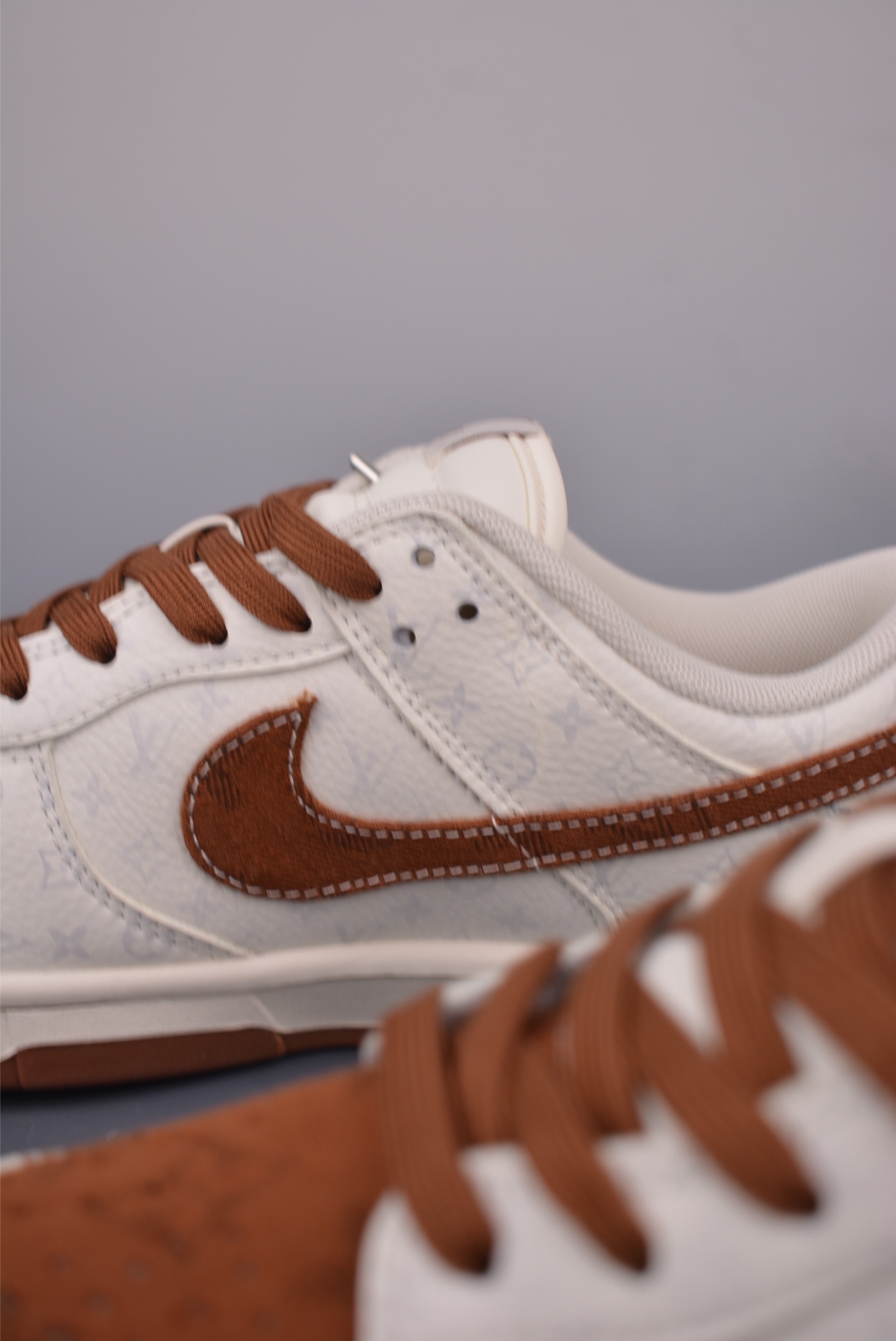 280 Nike SB Dunk Low LV联名 SC9772-806