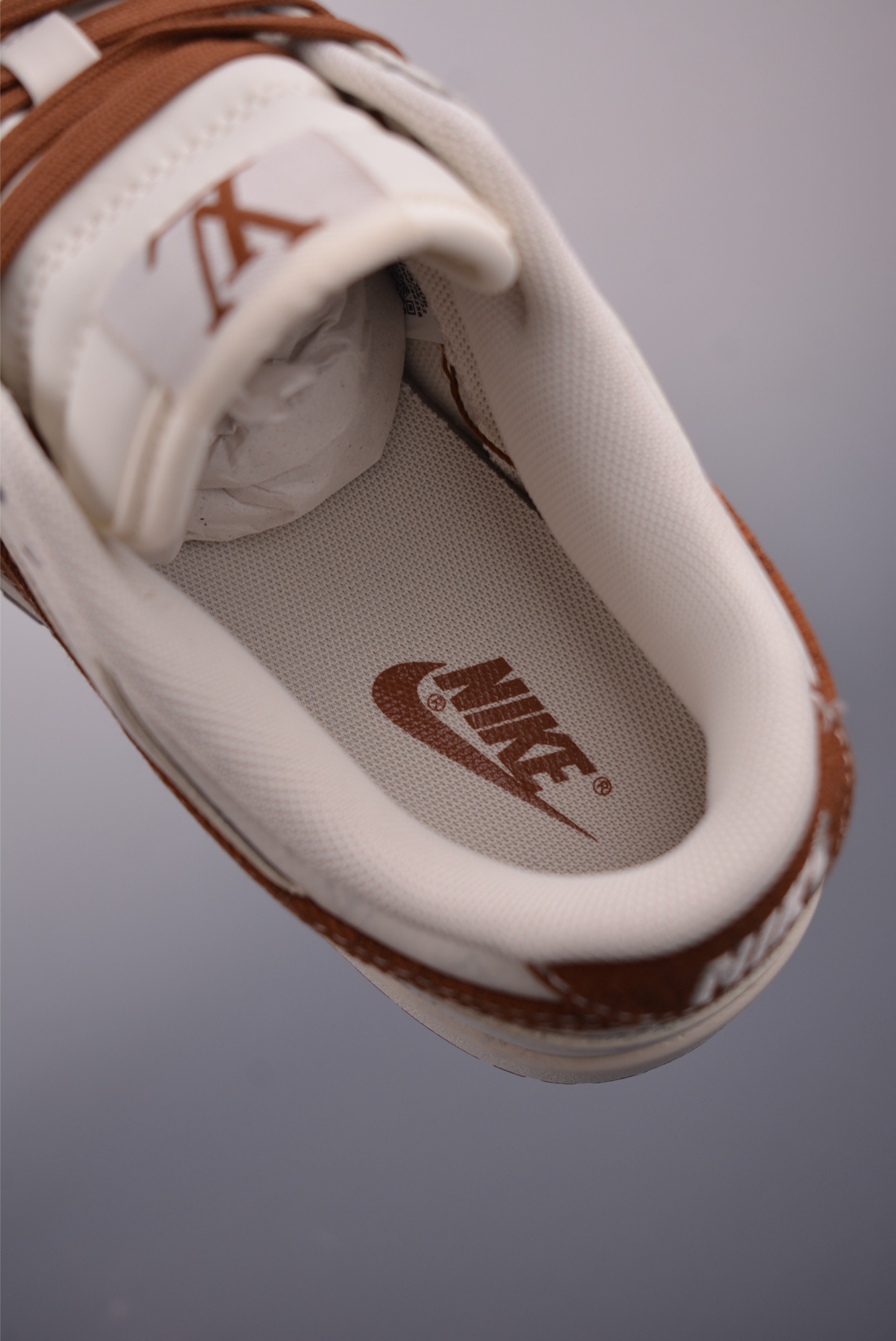 280 Nike SB Dunk Low LV联名 SC9772-806