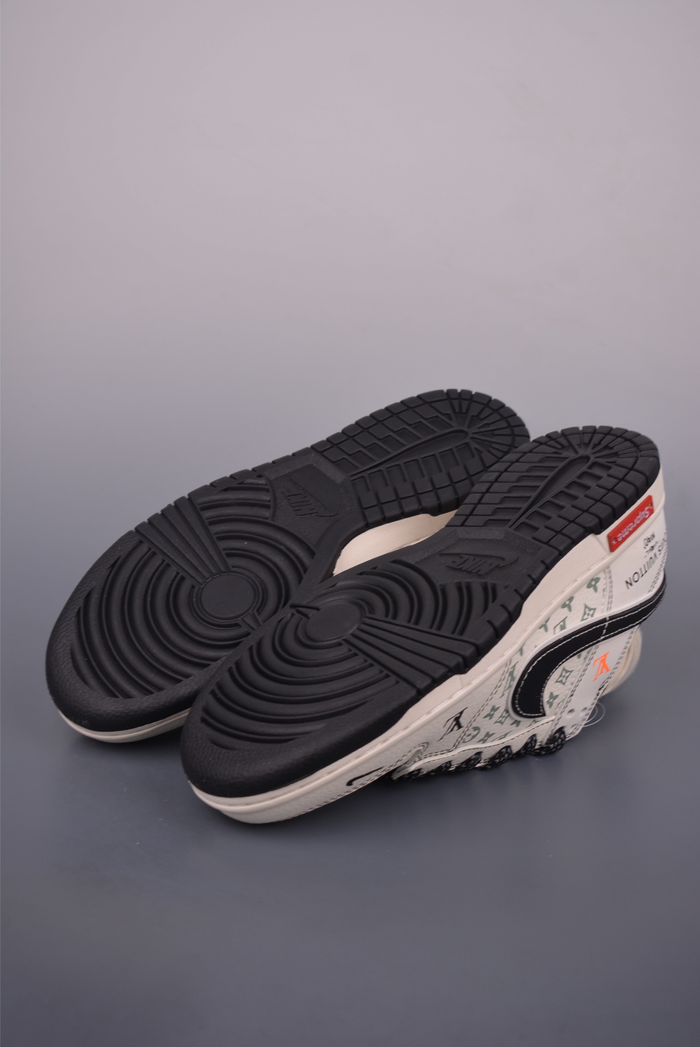 280 Nike SB Dunk Low LV联名 YX5066-359