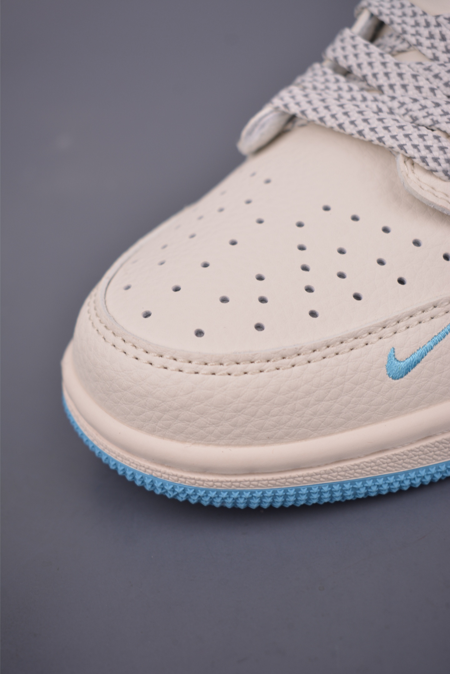 260 Fragment x Travis Scott x Supreme Air Jordan 1 Low 三方联名倒钩 HS8068-024