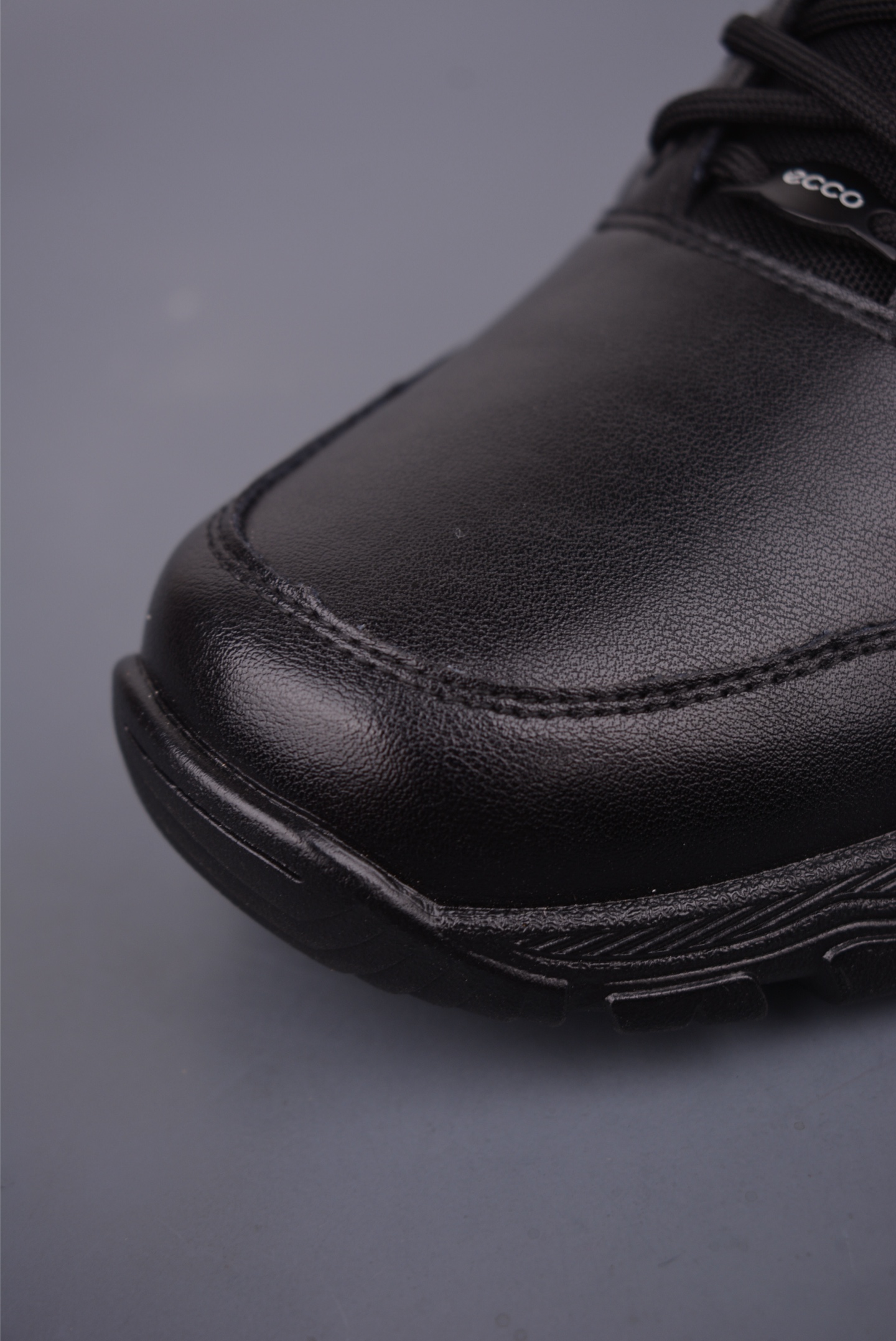 280 Ecco爱步男鞋2025年新款 拼接板鞋拼色 889988