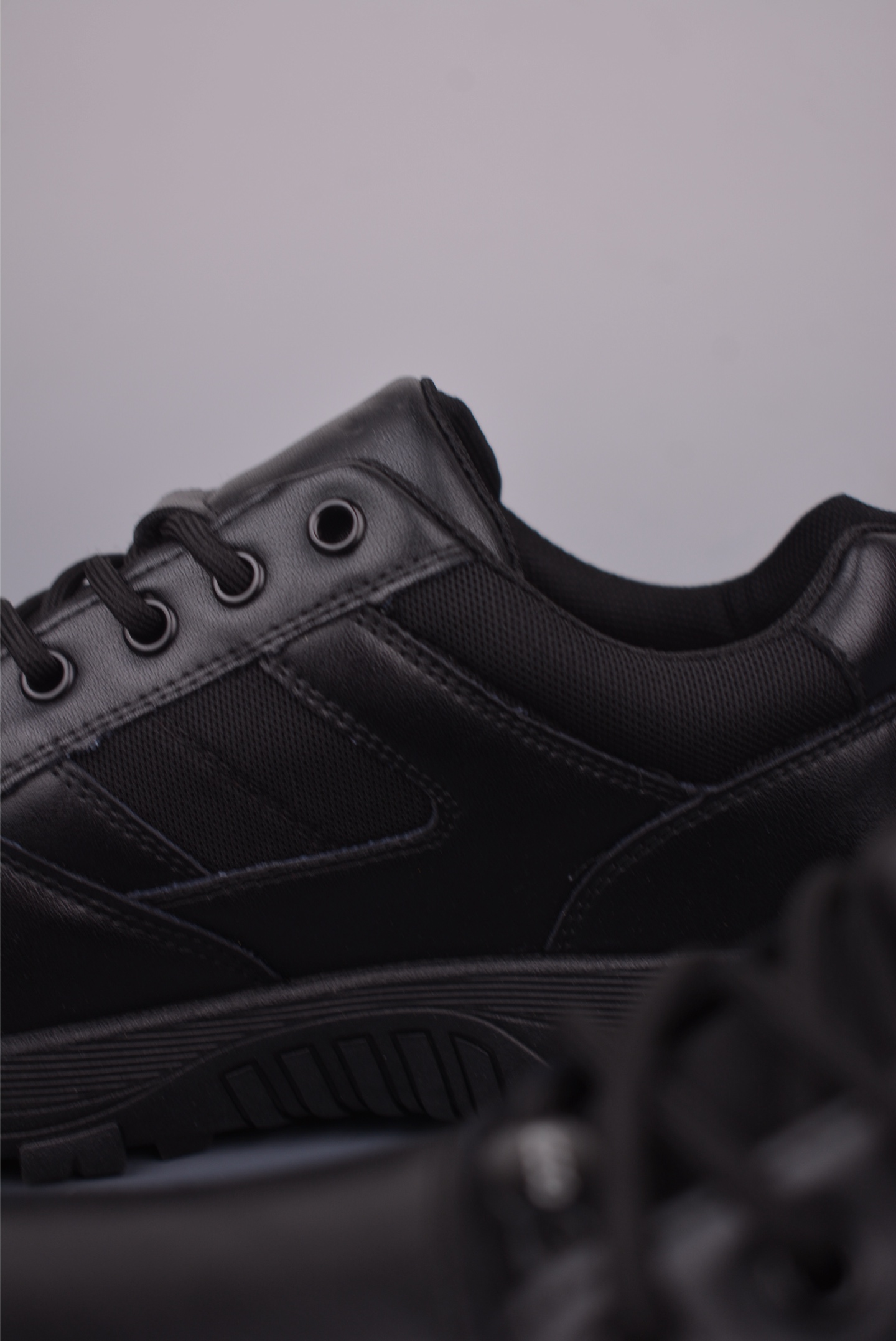 280 Ecco爱步男鞋2025年新款 拼接板鞋拼色 889988