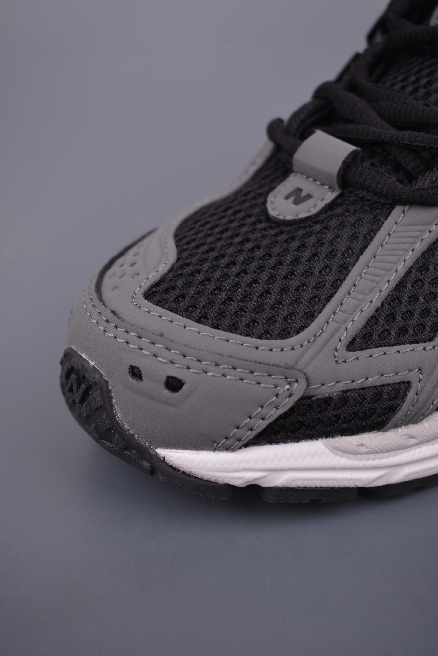 New Balance 1906R Retro Sneakers - Classic Style, Modern Comfort and Durability 7 i1750629303035 5476 0 5