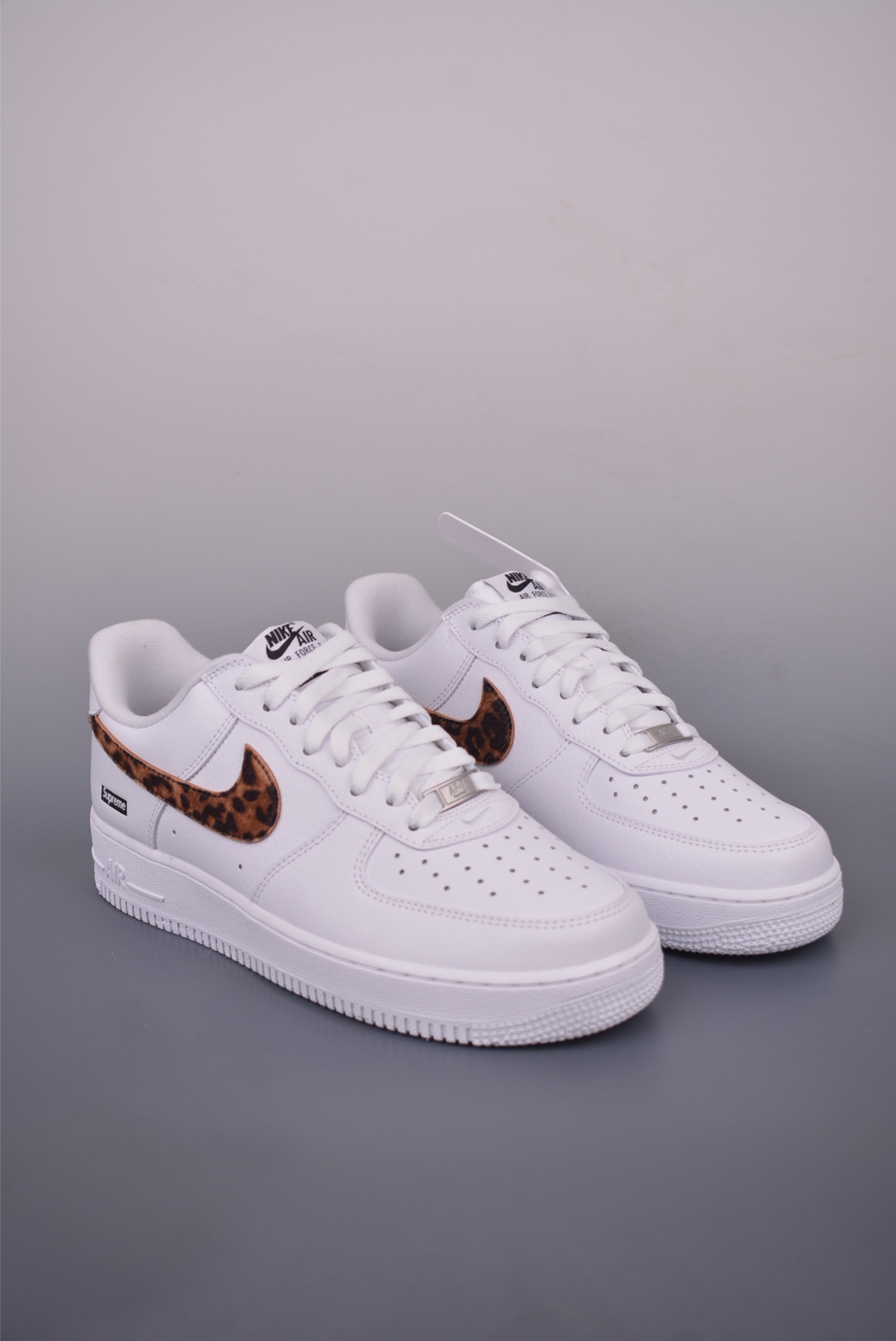 Nike Air Force 1 Low Supreme Collab - Premium Quality, Iconic Style 1 i1750716277677 6492 0 0