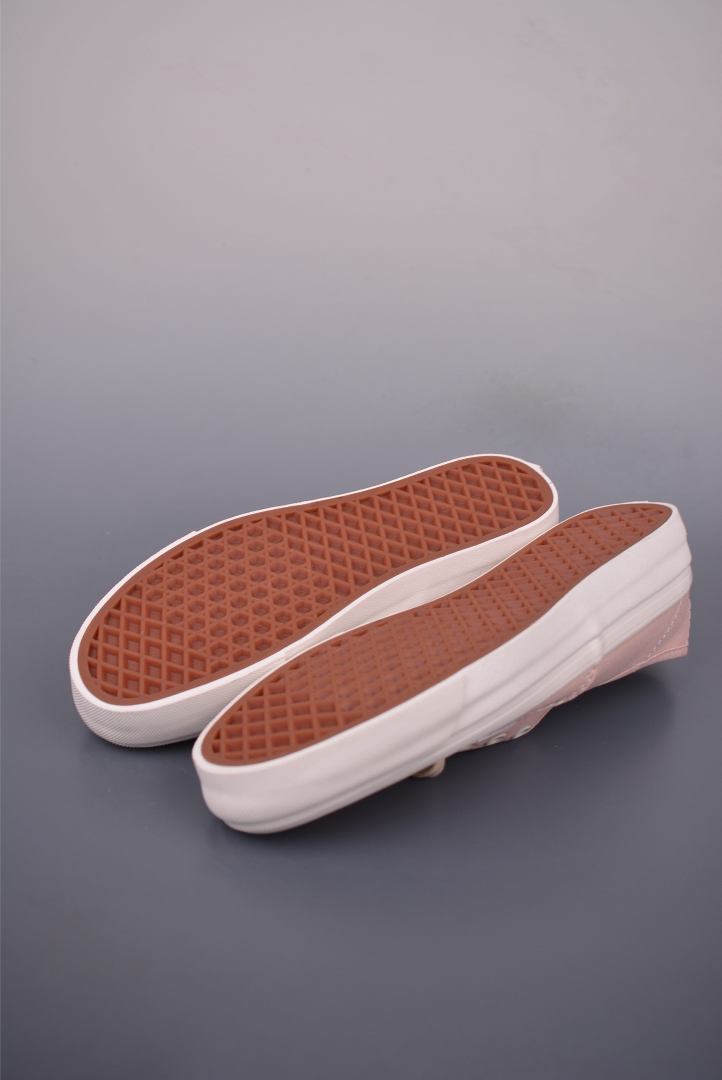 Vans Authentic 44 Premium Low-Top Canvas Shoes - Pink, Comfortable & Stylish 4 i1750716975664 5904 0 2