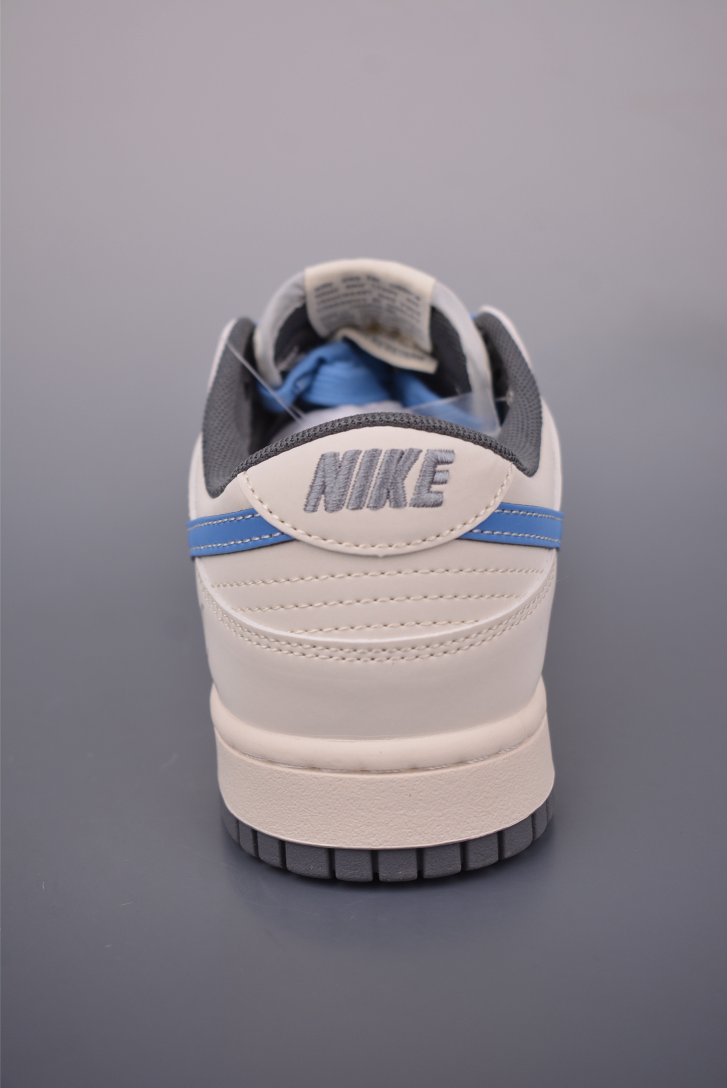 Nike SB Dunk Low Louis Vuitton Cream Blue Sneakers - Limited Edition 5 i1750717679184 5306 0 3