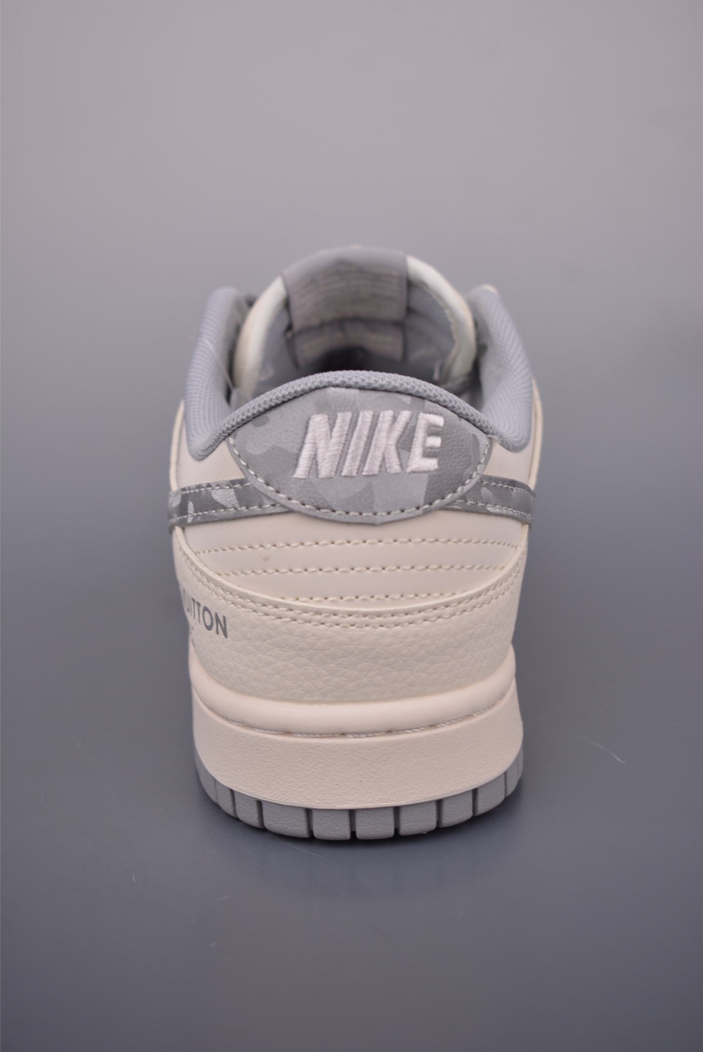 280 Nike SB Dunk Low LV联名 JP126827-110