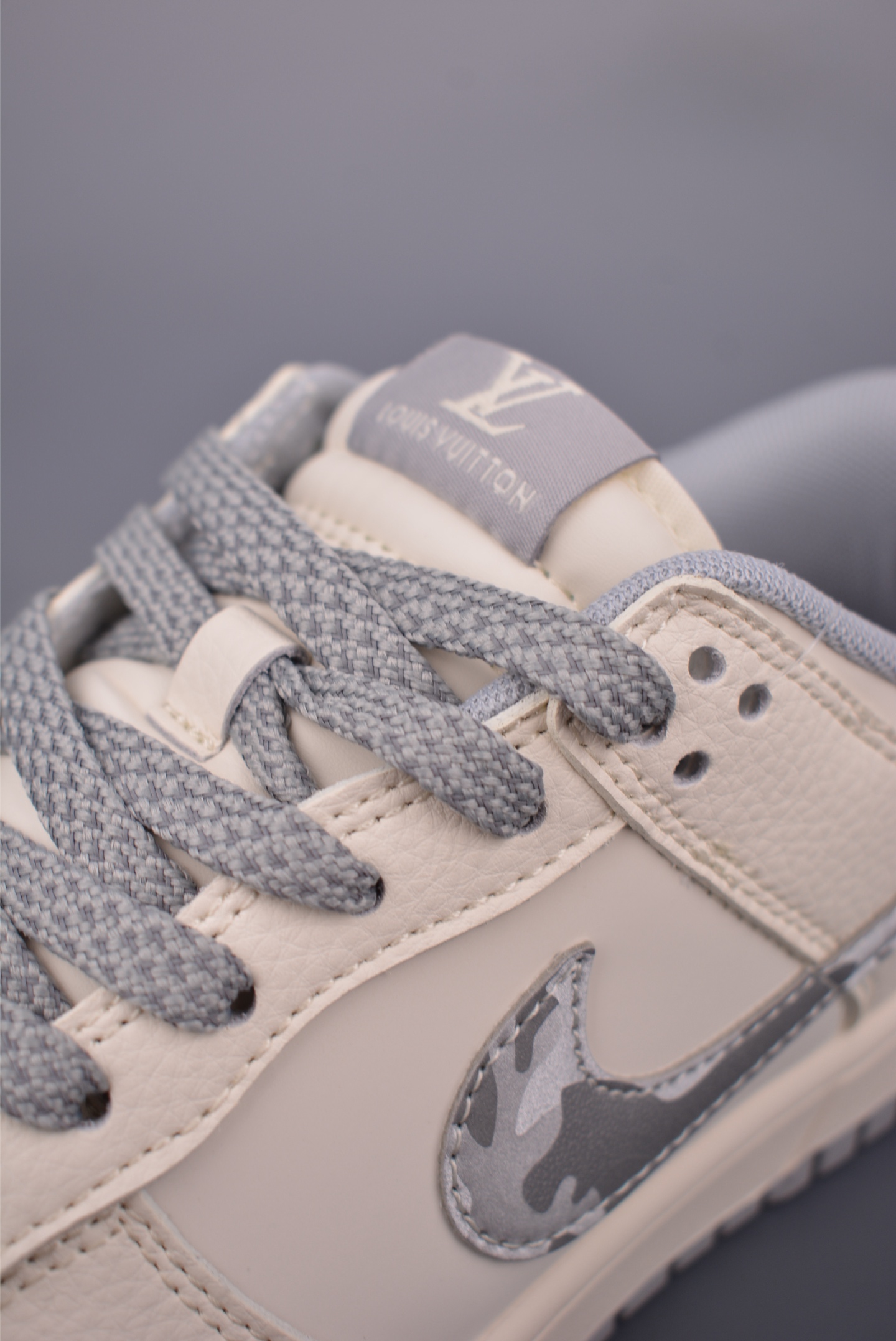 280 Nike SB Dunk Low LV联名 JP126827-110