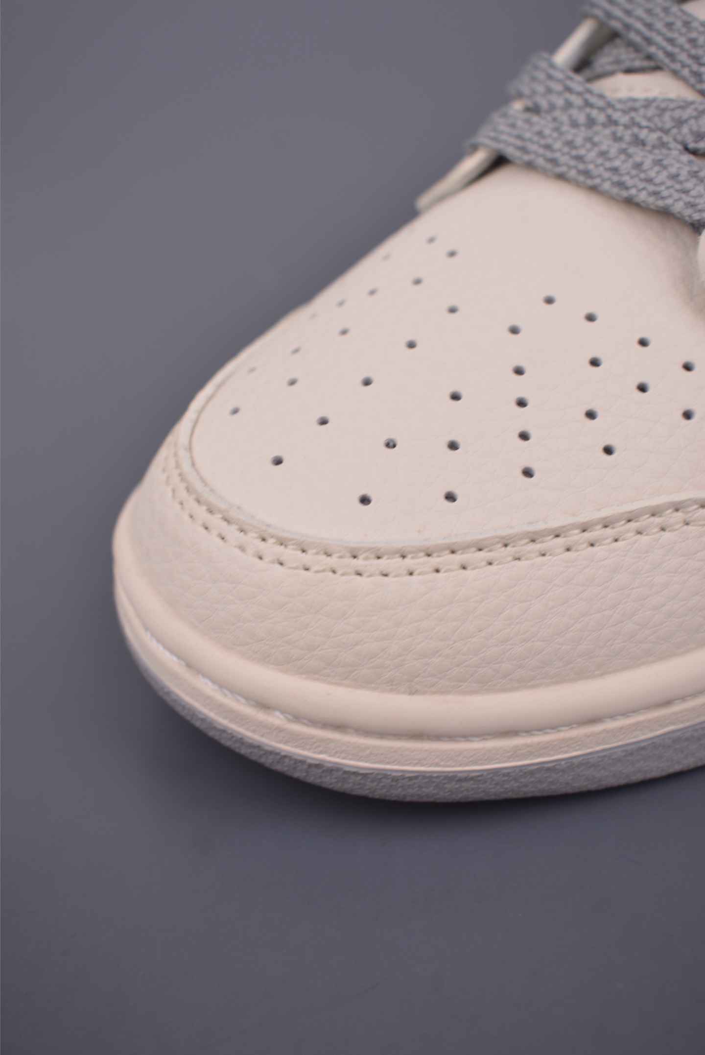 280 Nike SB Dunk Low LV联名 JP126827-110