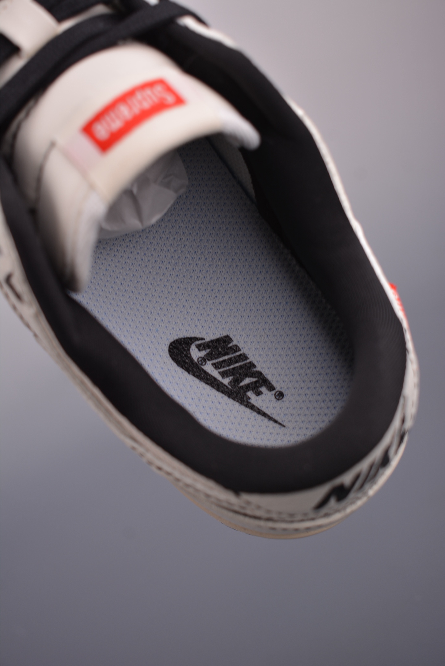 Nike SB Dunk Low Supreme Collab White Leather Sneakers, Size 36-45 9 i1750717830177 3661 0 8