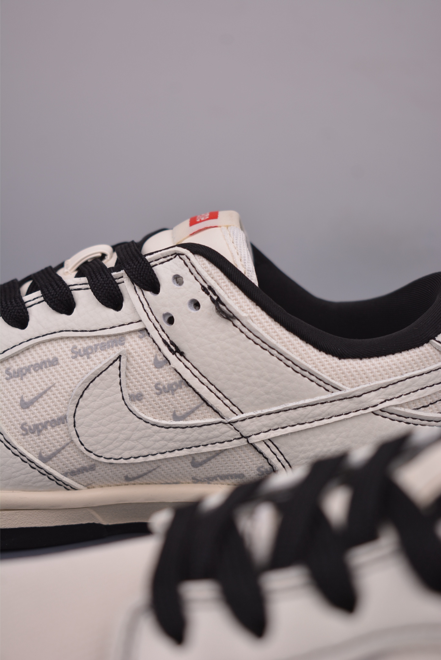 Nike SB Dunk Low Supreme Collab White Leather Sneakers, Size 36-45 8 i1750717830182 7308 0 7