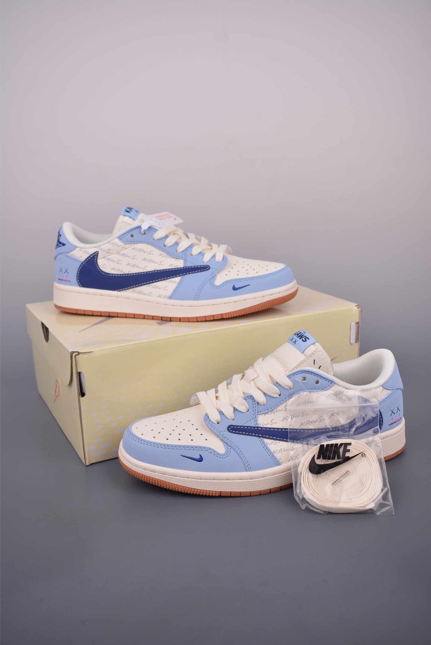 280 Fragment x Travis Scott x 暴力熊 Air Jordan 1 Low 三方联名倒钩 ZH2598-164
