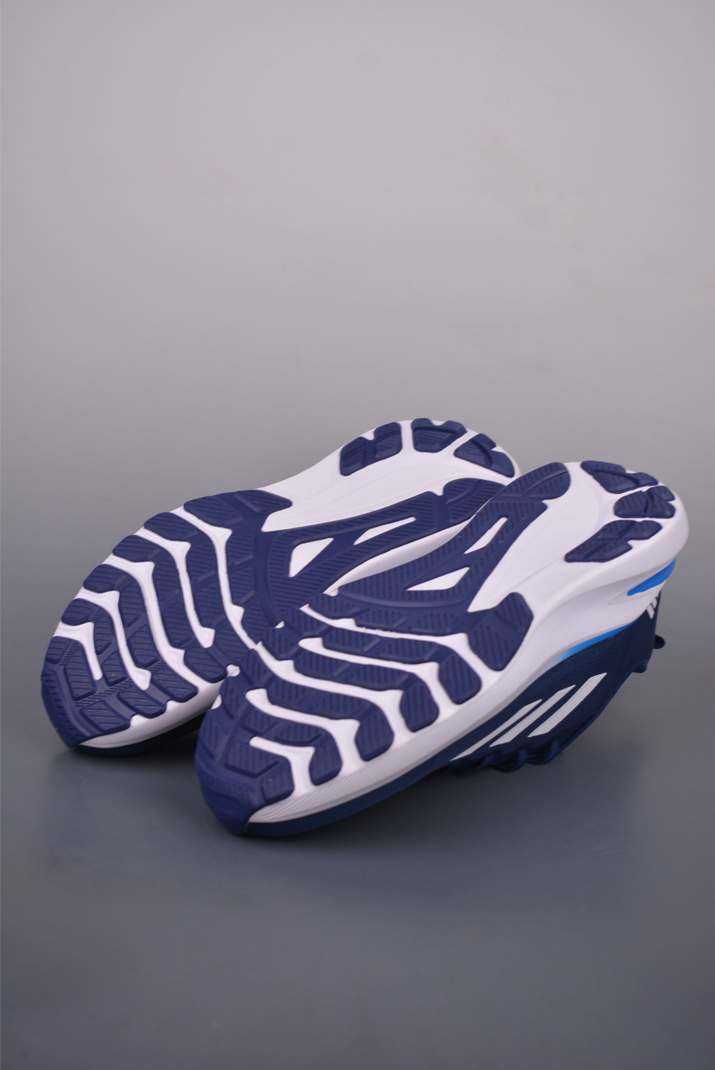 Adidas Response CTL7 Running Shoes - Comfort, Style, and Performance Combined 3 i1750797047982 7989 0 2