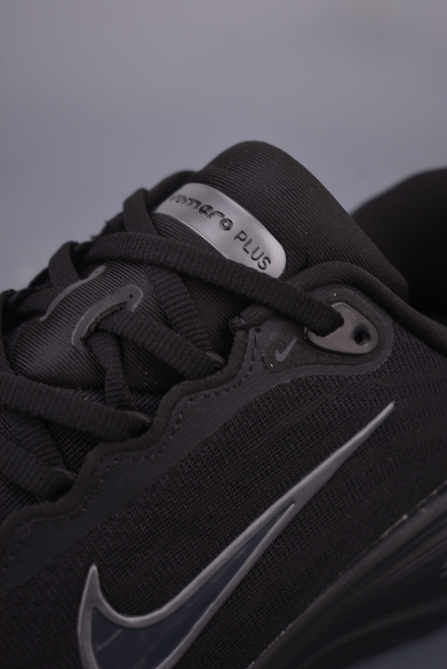 200 Nike Air Zoom Vomero PLUS 纯原版本 运动跑鞋 HV8150-003-Chinese UA Cheap High Quatity Brand Clothes Bags handbags Sneakers wholesale wholesaler seller from China Factory suppliers Fashion Clothing Shoes best Quality Beautiful Price 200 Nike Air Zoom Vomero PLUS 纯原版本 运动跑鞋 HV8150-003