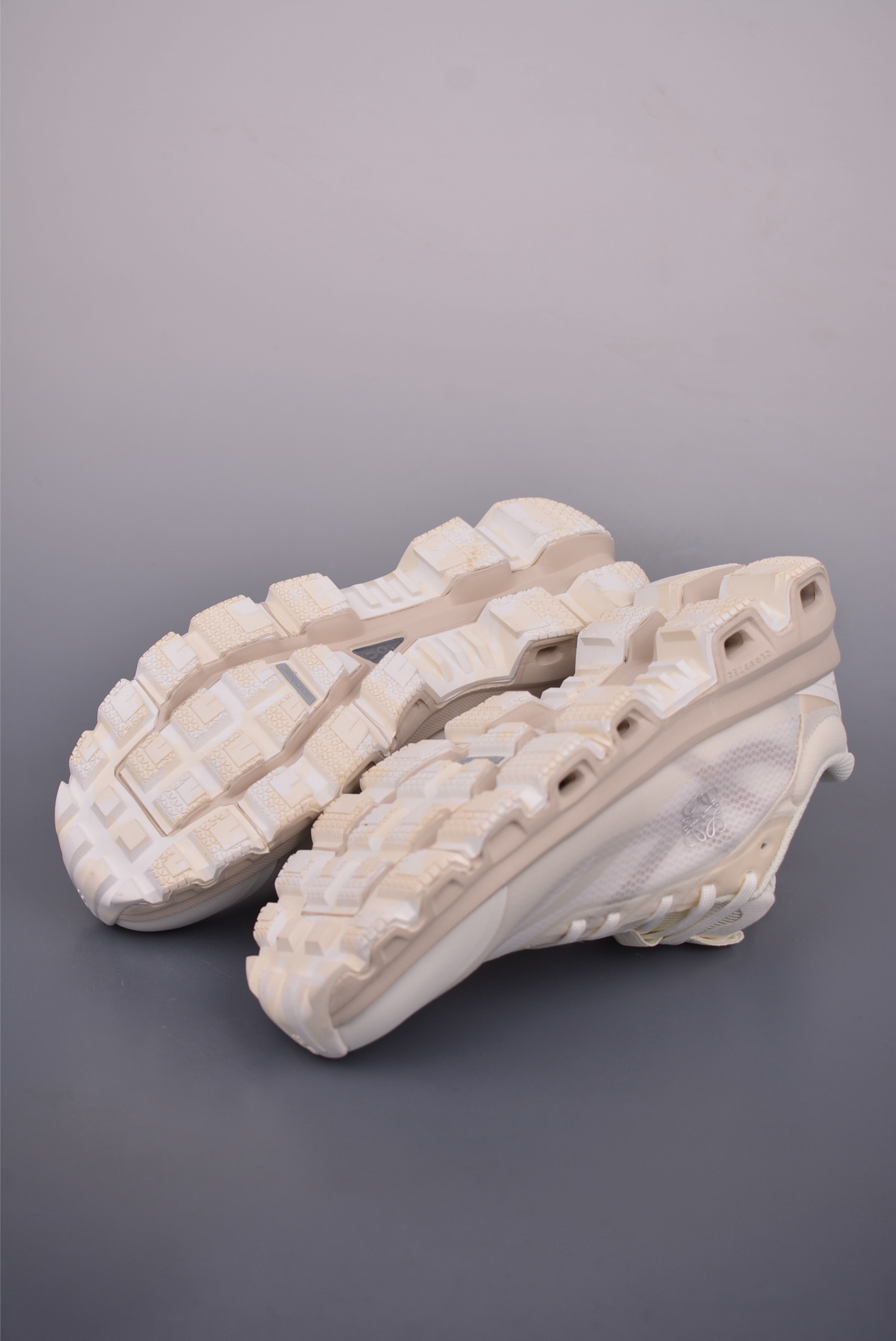 On Cloudtilt Running Shoes - Outdoor Streetwear Style - CloudTec Sole 3 i1750797659238 2020 0 2