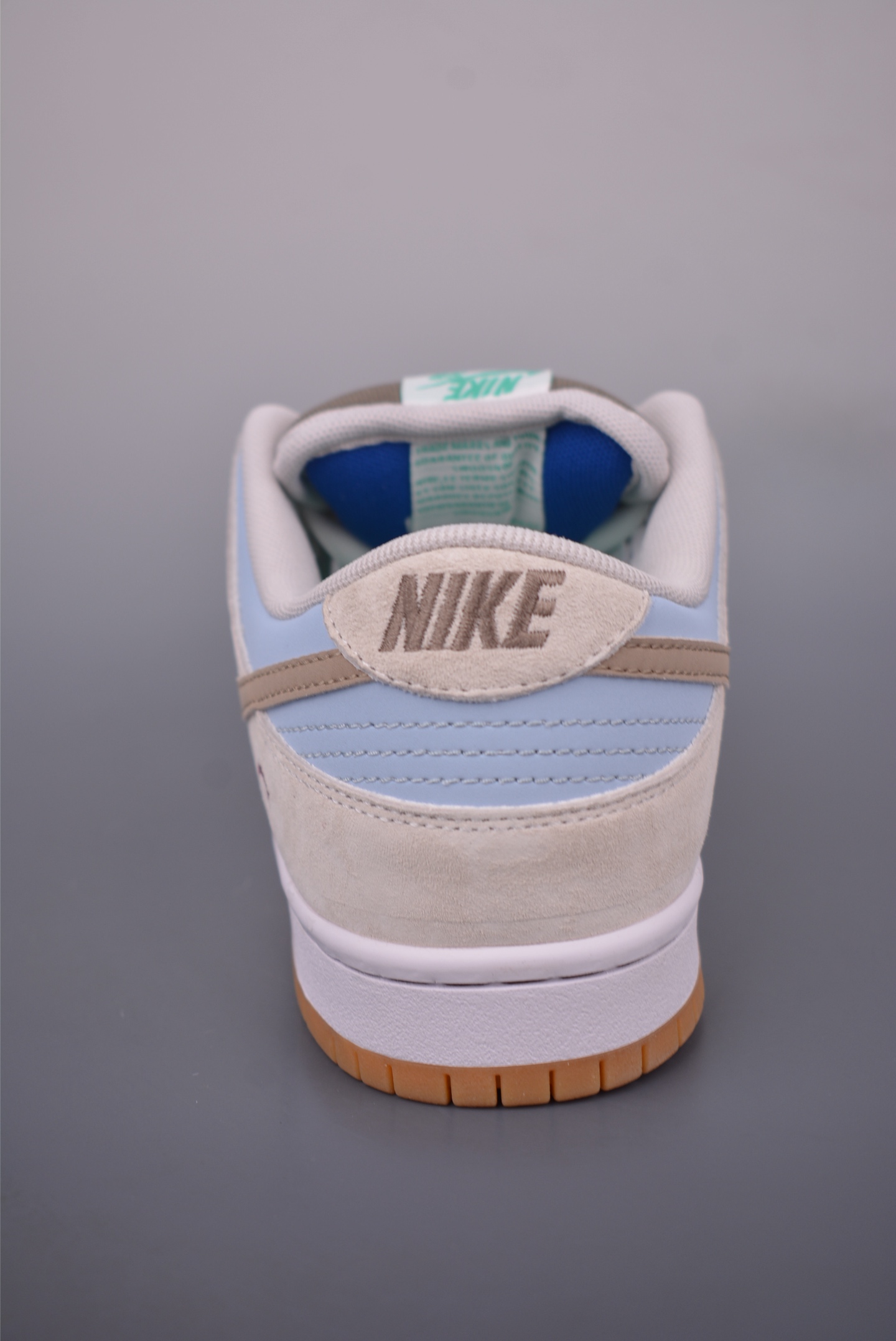 200 NIKE SB Dunk Low 性价比天花板 HF3704-001-Chinese UA Cheap High Quatity Brand Clothes Bags handbags Sneakers wholesale wholesaler seller from China Factory suppliers Fashion Clothing Shoes best Quality Beautiful Price 200 NIKE SB Dunk Low 性价比天花板 HF3704-001