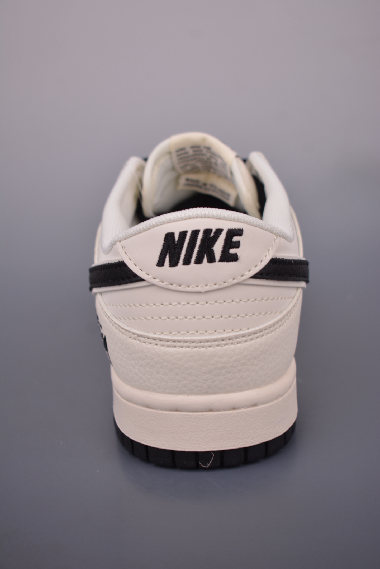 Nike SB Dunk Low Stussy Collab Sneakers - Premium Leather, Superior Comfort 4 i1750798524386 7885 0 3