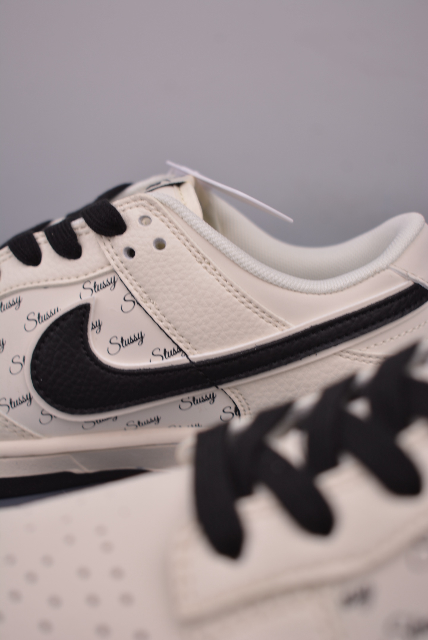 Nike SB Dunk Low Stussy Collab Sneakers - Premium Leather, Superior Comfort 8 i1750798526187 6262 0 7