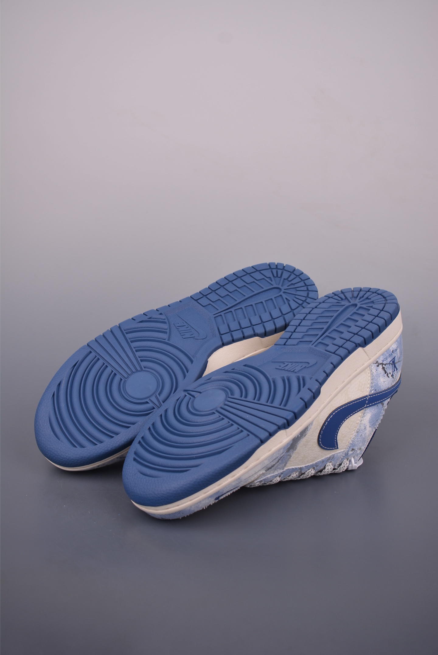 280 Nike SB Dunk Low LV联名 JP1628-019