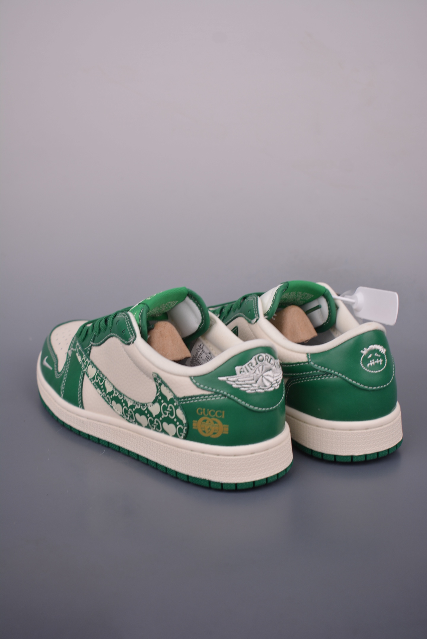 Gucci x Travis Scott Air Jordan 1 Low Green Leather Sneakers 3 i1750799971502 9507 0 1