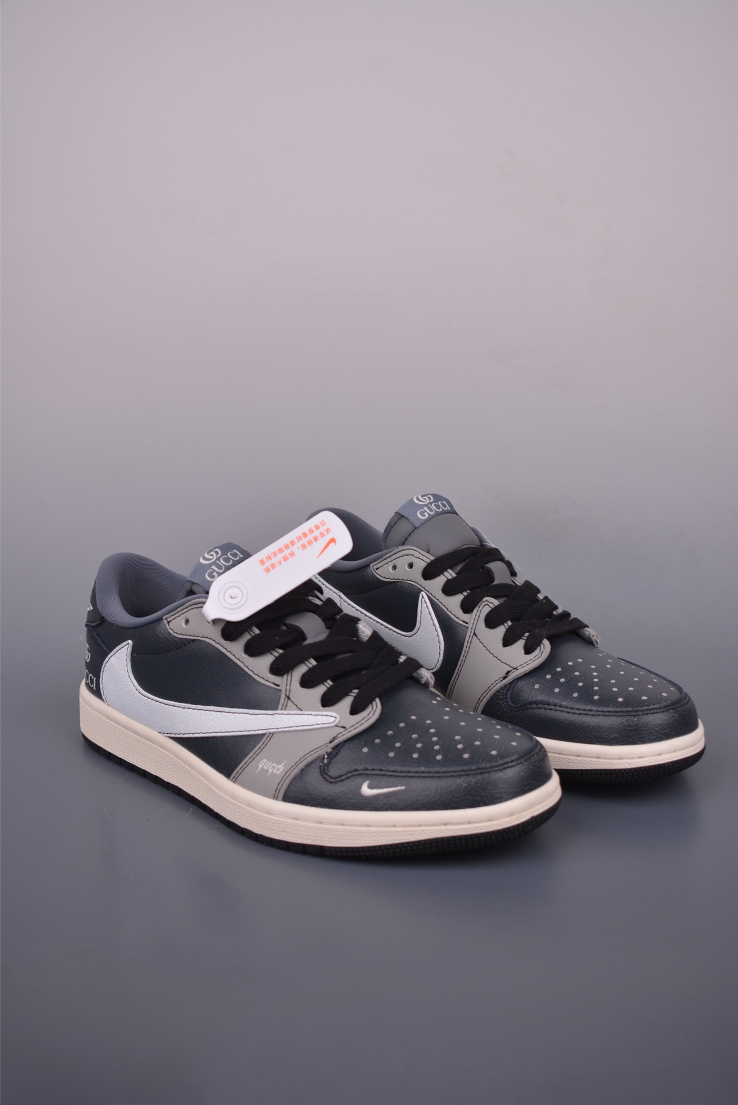 Fragment x Travis Scott x Gucci Air Jordan 1 Low - Limited Edition Sneaker 1 i1750800010904 7208 0 0