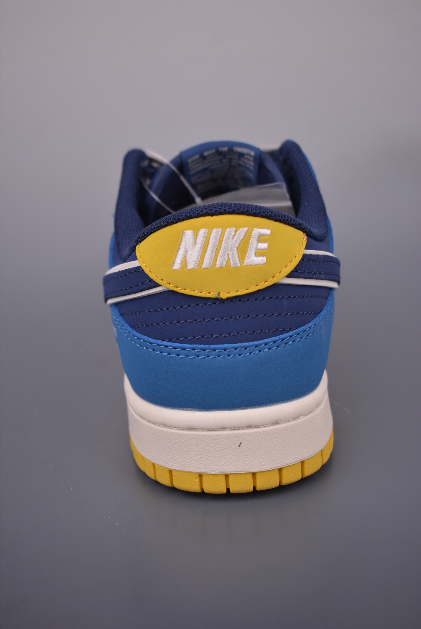Nike SB Dunk Low Gucci Collab Deconstructed Drawstring Laces 4 i1750800064551 8057 0 3