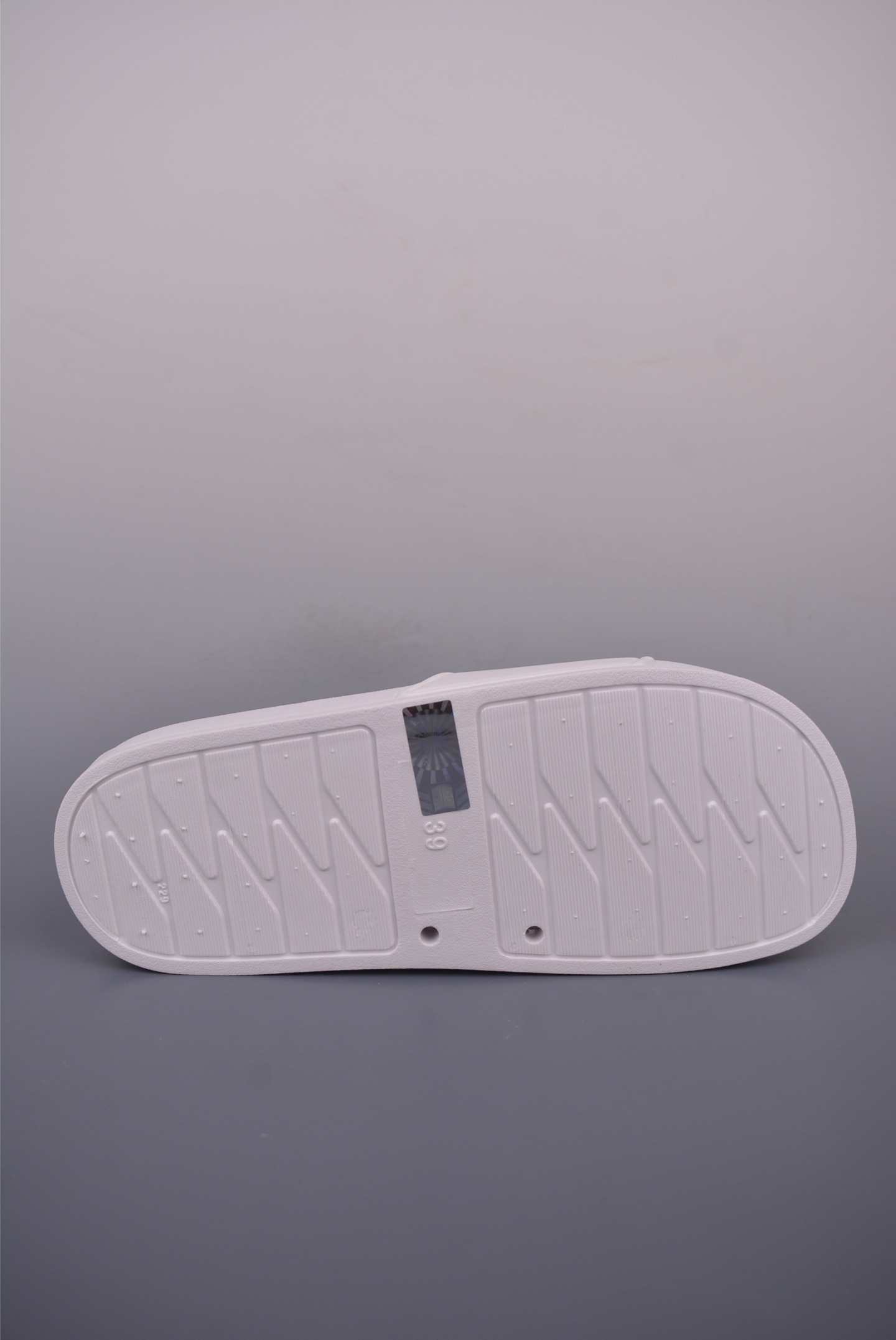 Arcteryx Slipper: Comfort & Support, One-Piece Upper, Cushioned Feel 4 i1750802638743 9043 0 2