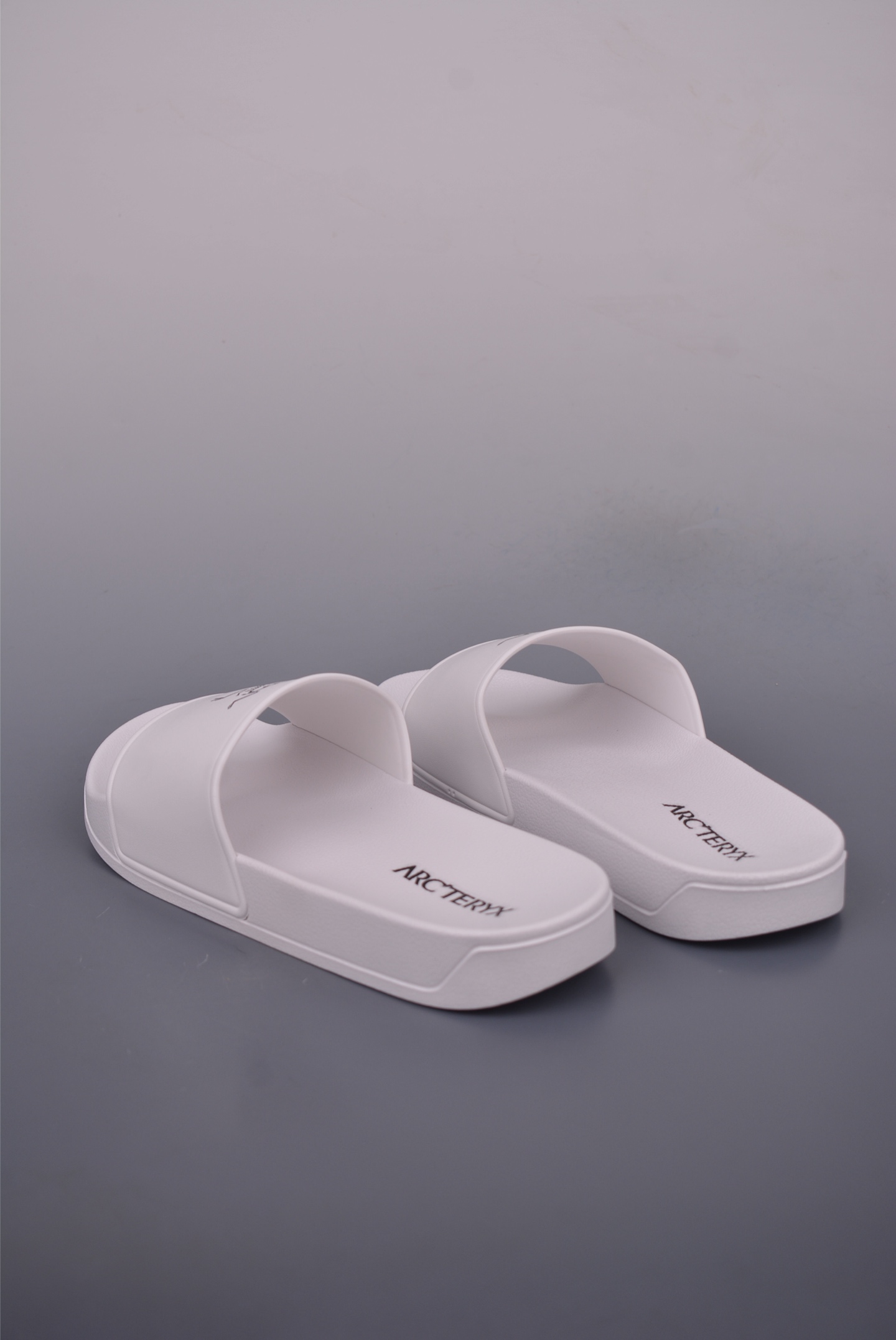Arcteryx Slipper: Comfort & Support, One-Piece Upper, Cushioned Feel 3 i1750802640097 5336 0 1