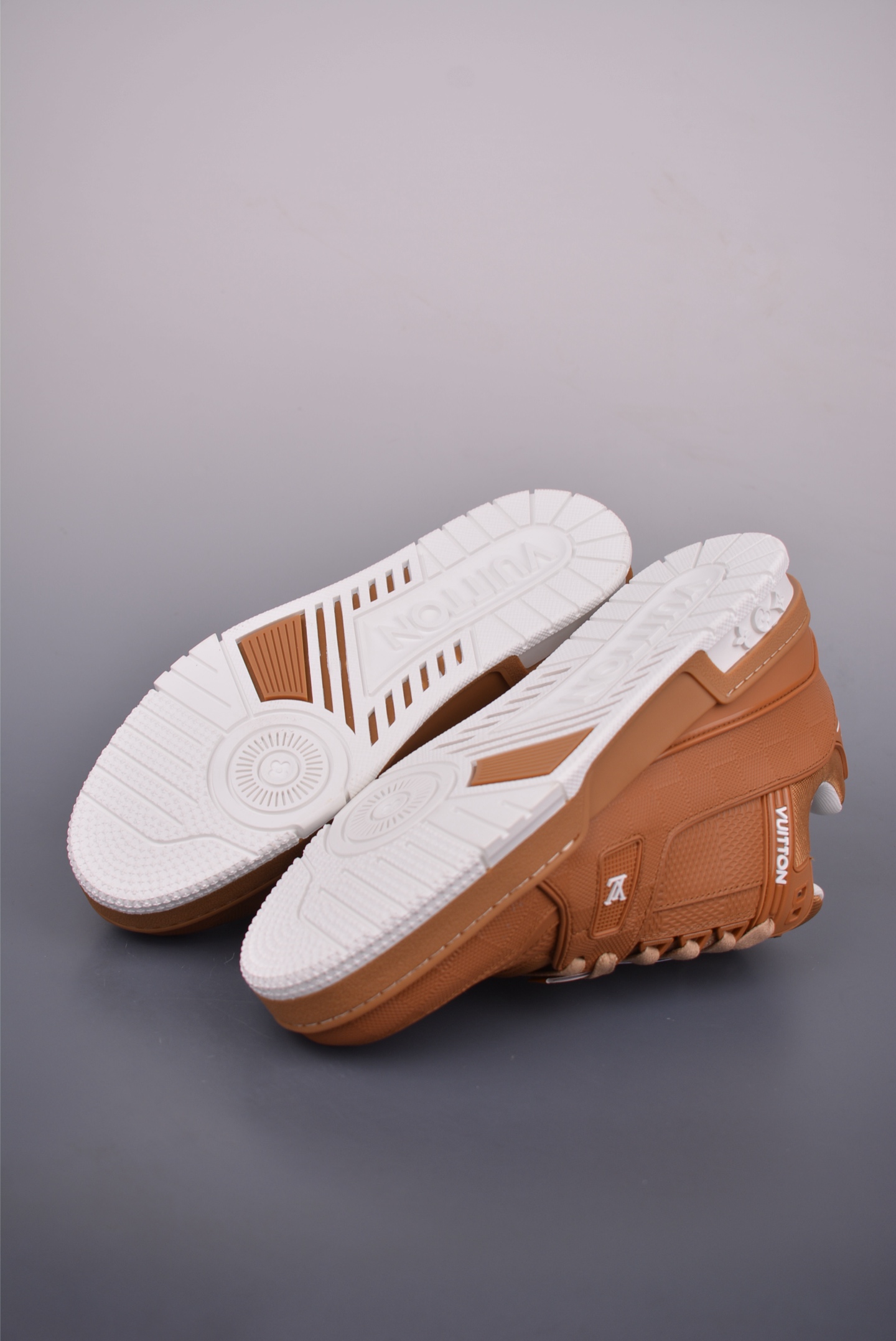 Louis Vuitton Trainer Sneakers: Premium Leather, Iconic Design 4 i1750804048962 4510 0 2