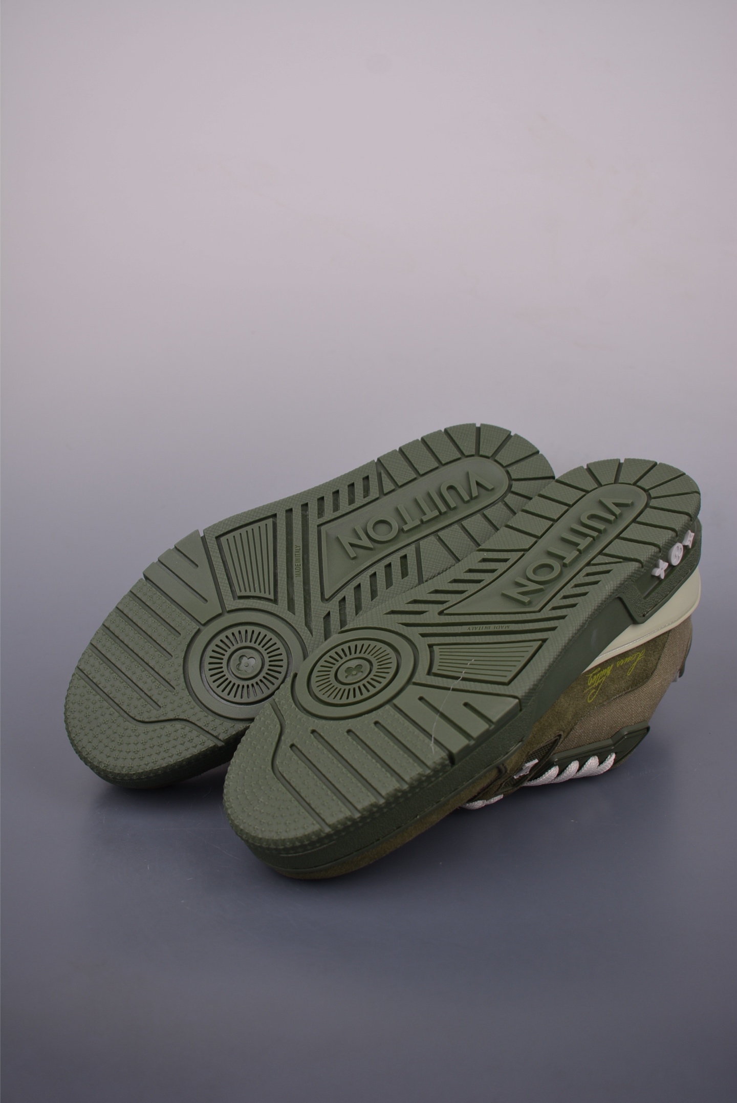 Louis Vuitton Trainer Low-Top Sneakers - Premium Leather, Olive Green 4 i1750804161159 8744 0 2