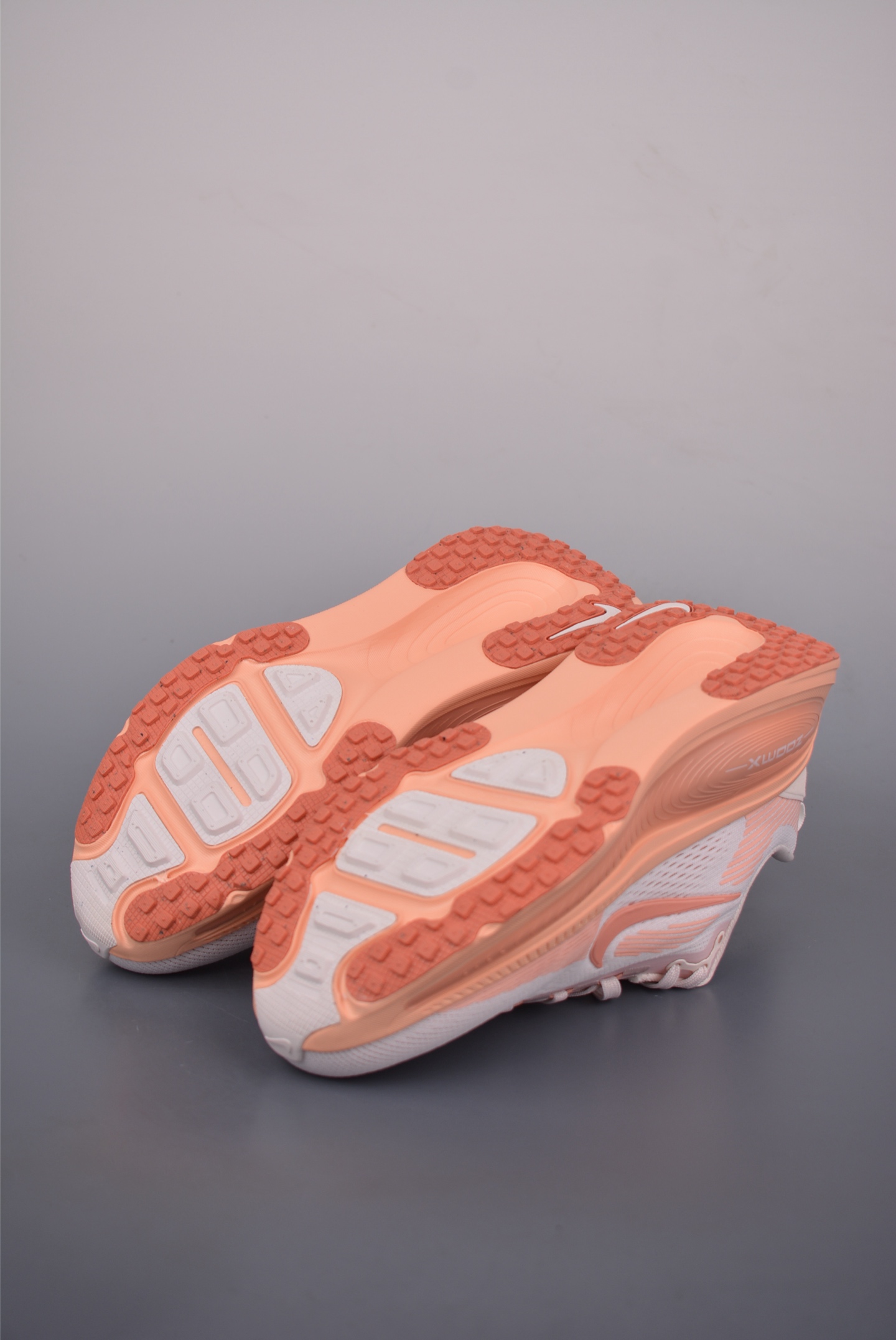 Nike Air Zoom Vomero 18 Running Shoes - Advanced Cushioning & Comfort 3 i1750883405627 1768 0 2