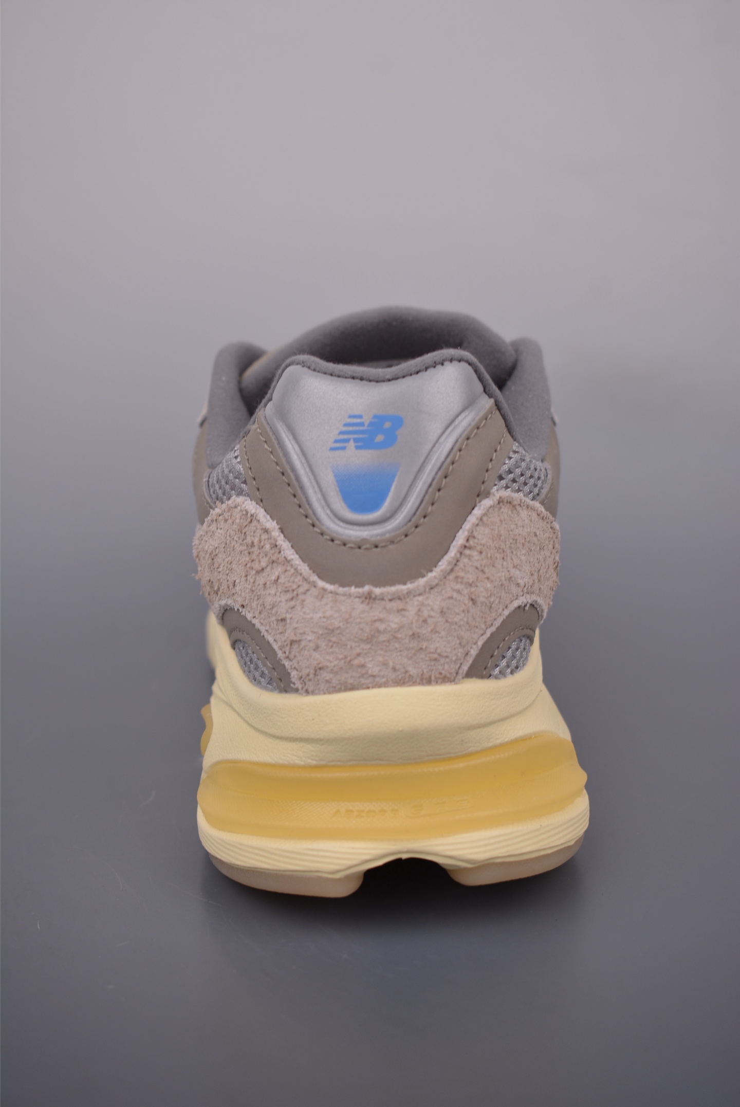New Balance 2010 Series Classic Retro Sneakers - Grey Suede and Nylon 4 i1750883438605 2764 0 3