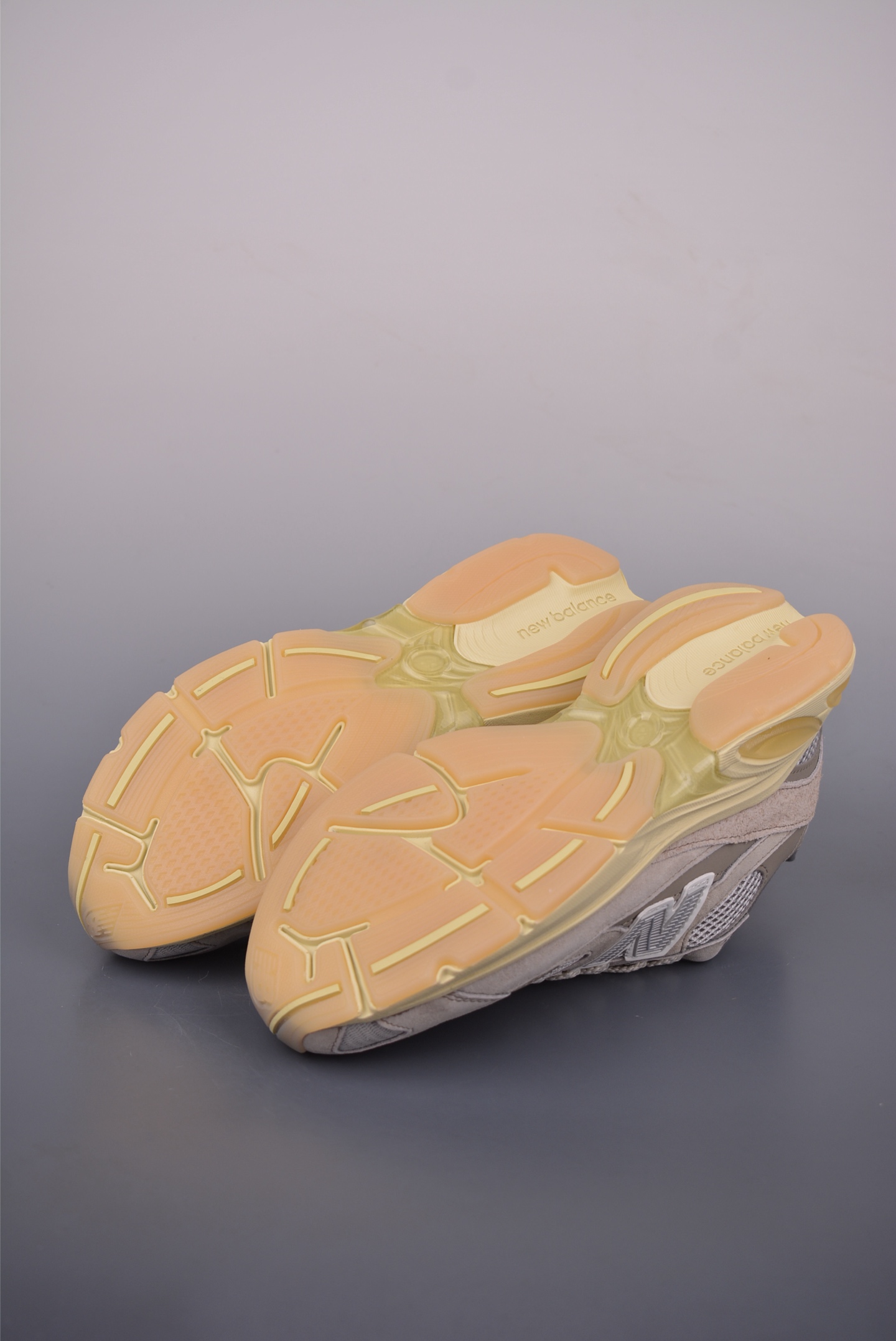 New Balance 2010 Series Classic Retro Sneakers - Grey Suede and Nylon 3 i1750883441553 4553 0 2