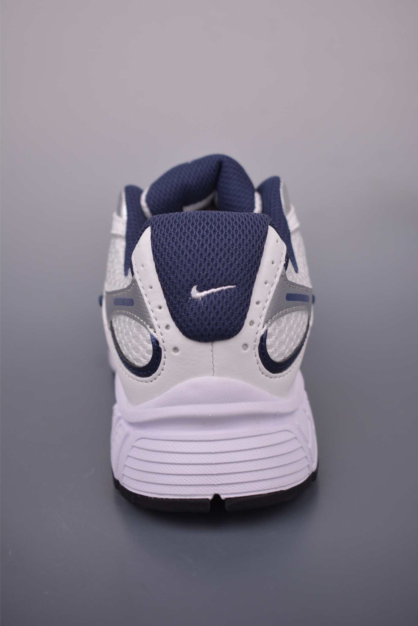 Nike V5 RNR Running Shoes, Low-Top, Comfortable, Versatile, and Anti-Slip 4 i1750883540585 2905 0 3
