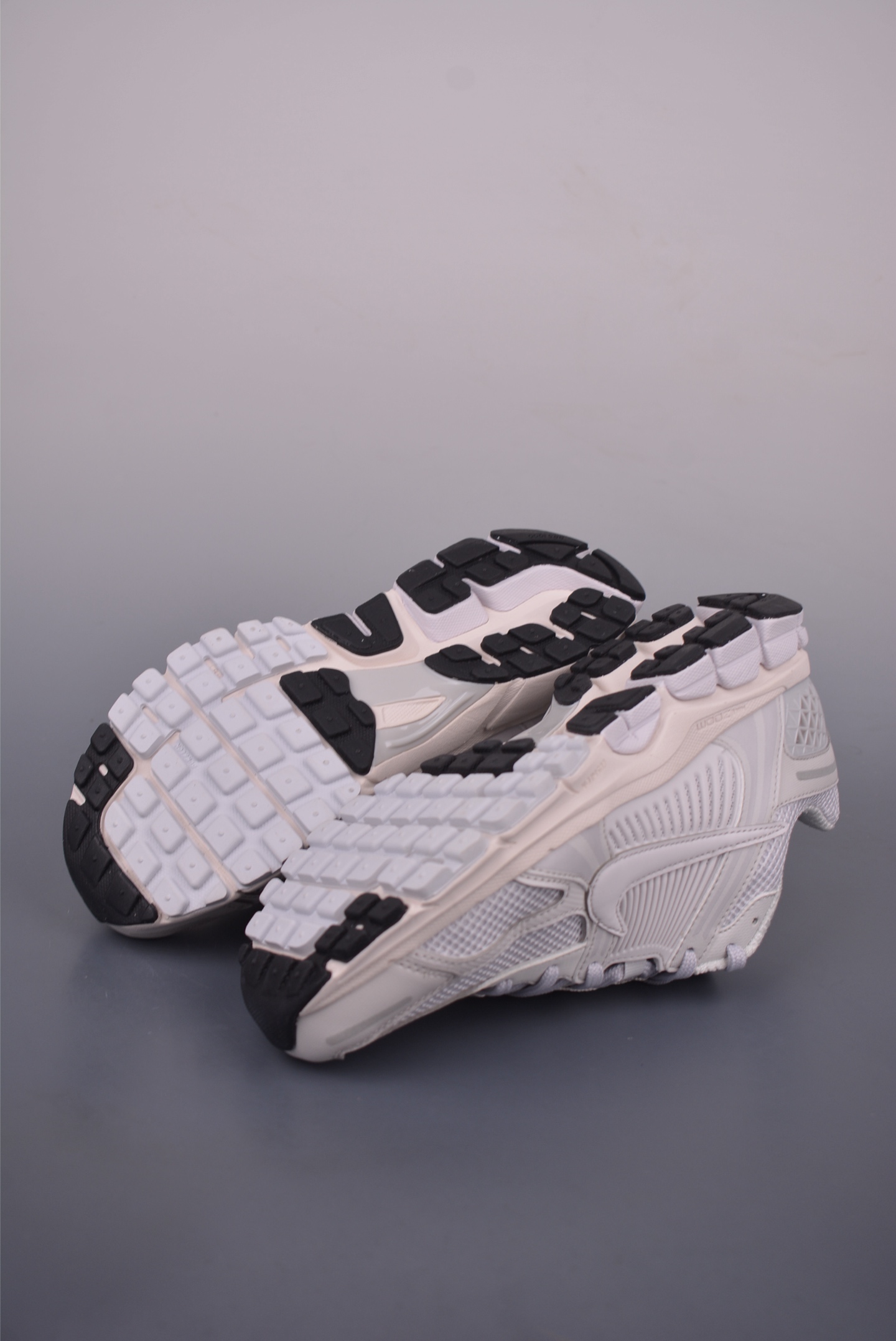 Nike Zoom Vomero 5 Mesh Breathable Casual Shoes DV1358-001 4 i1750884378892 6675 0 2