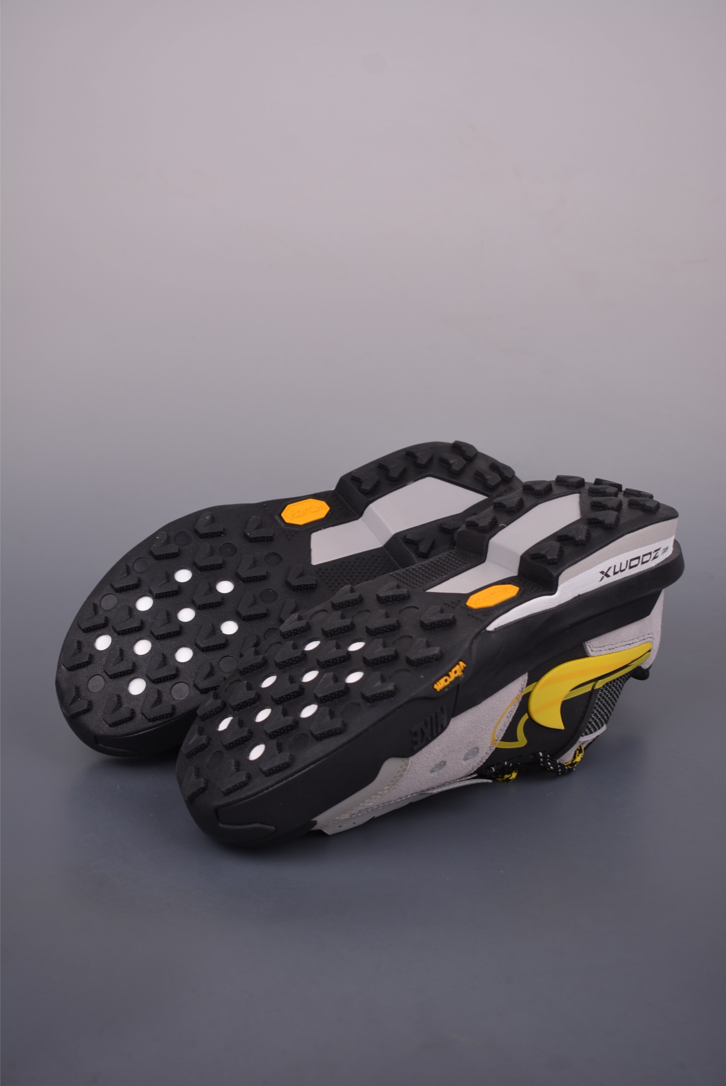 Sacai x Nike Zegamadome SP Collab Sneakers - Performance & Style Combined 3 i1750884422772 5127 0 2
