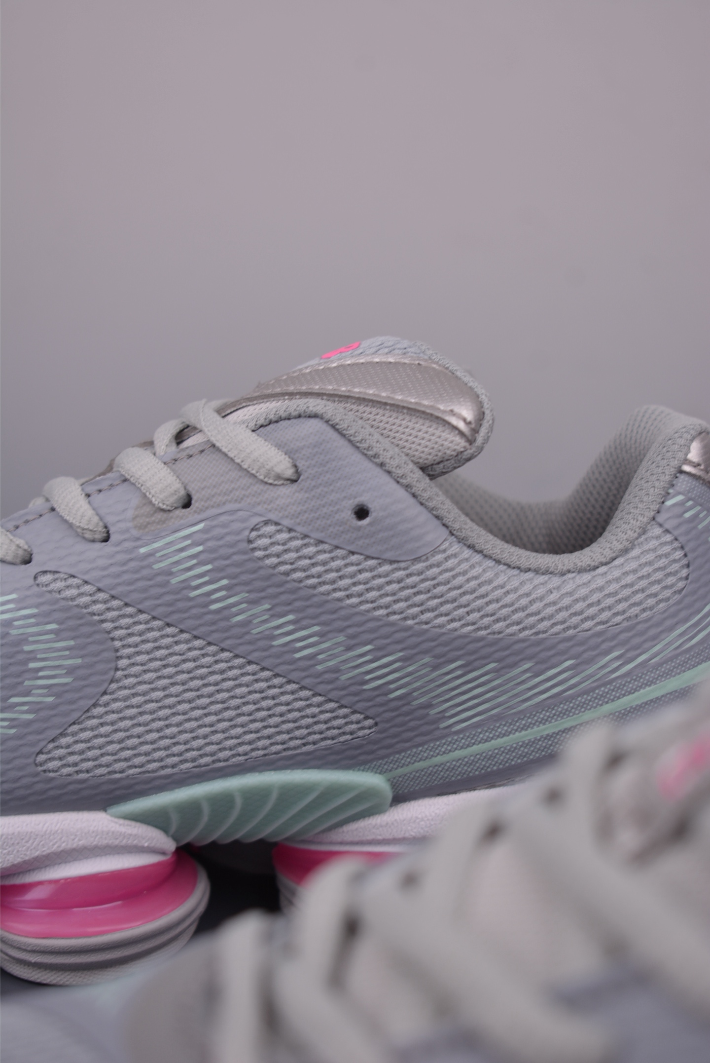 New Balance M2000 Series Fashionable and Versatile Mesh Sneakers 9 i1750884544918 201 0 7