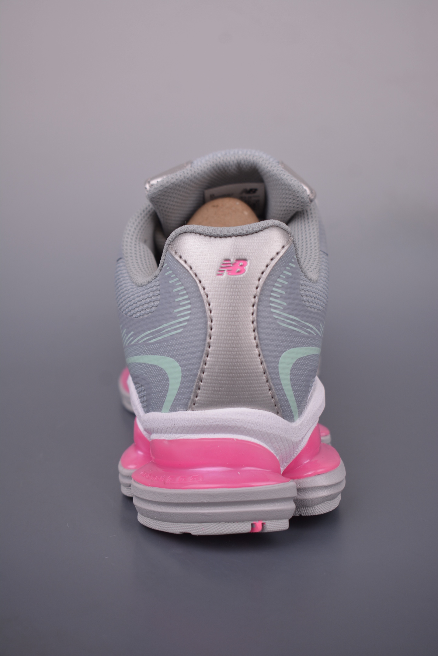 New Balance M2000 Series Fashionable and Versatile Mesh Sneakers 5 i1750884547282 7865 0 3