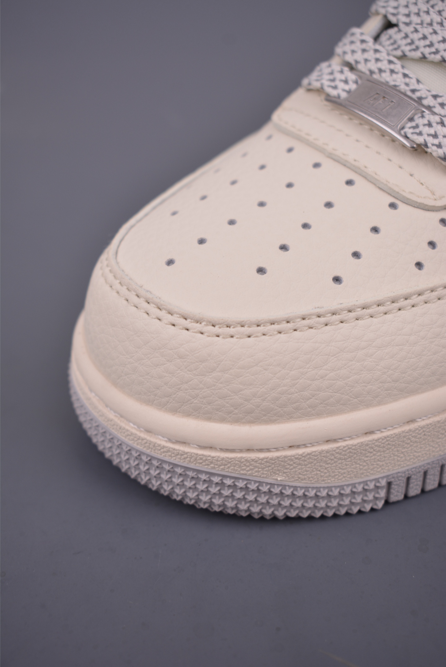 Nike Air Force 1 Low Louis Vuitton Collab - Premium Edition Sneakers 7 i1750884630352 8508 0 5