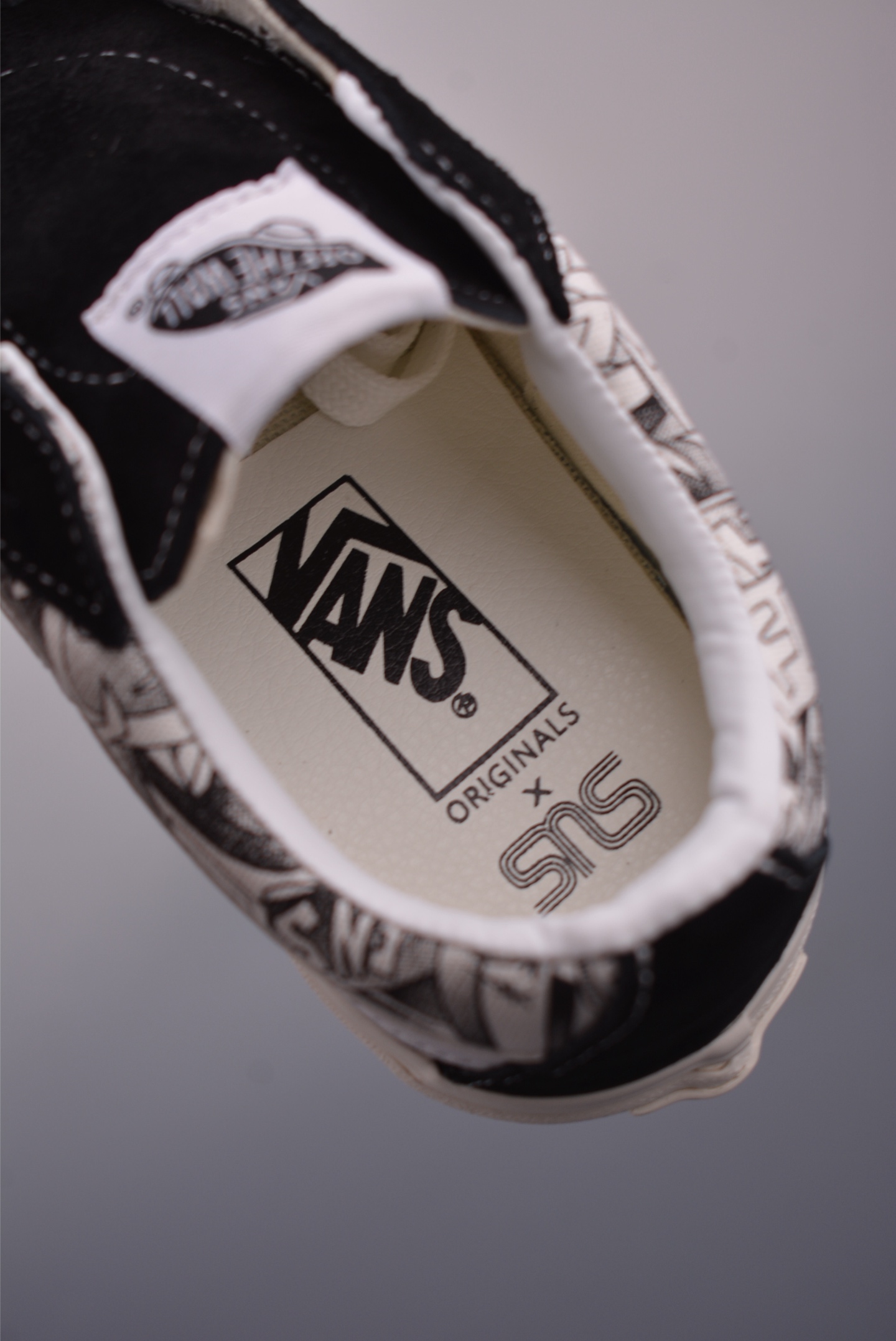 Vans Sk8-Low x SNS Black and White Graffiti Sneakers - Venice Beach Theme 9 i1750884789753 6154 0 8