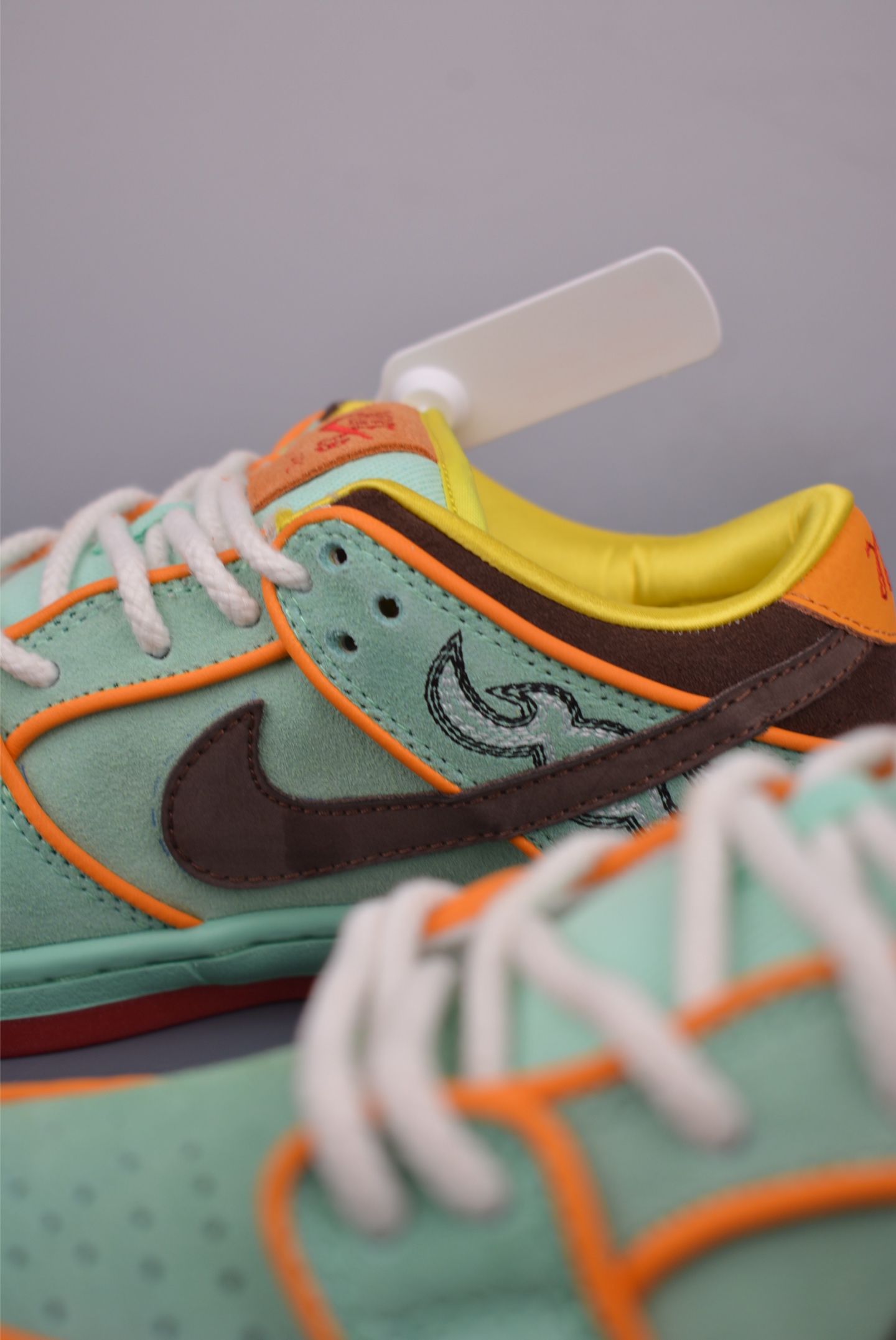 Nike SB Dunk Low 'Black History Month' Deconstructed Drawstring Laces Sneakers 8 i1750884934388 1273 0 7