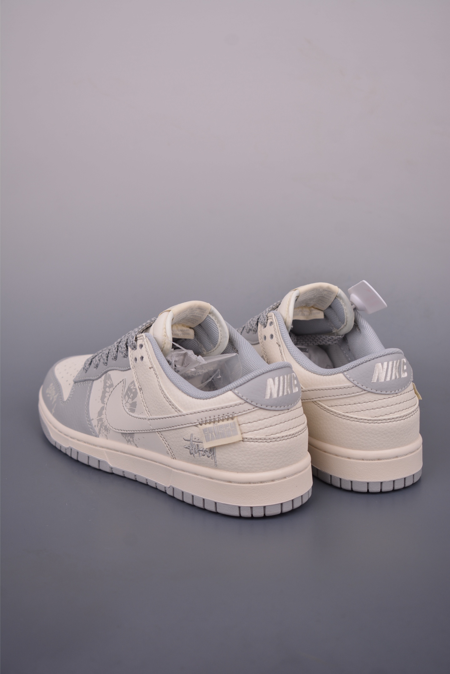 Nike SB Dunk Low Stussy Collab Premium Sneakers - Style & Comfort 3 i1750885032635 8662 0 1