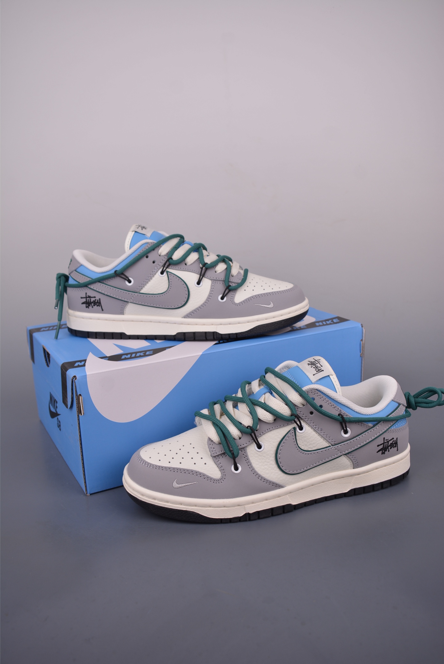 Nike SB Dunk Low Stussy Collab Deconstructed Drawstring Laces Sneakers 6 i1750885125306 7992 0 4
